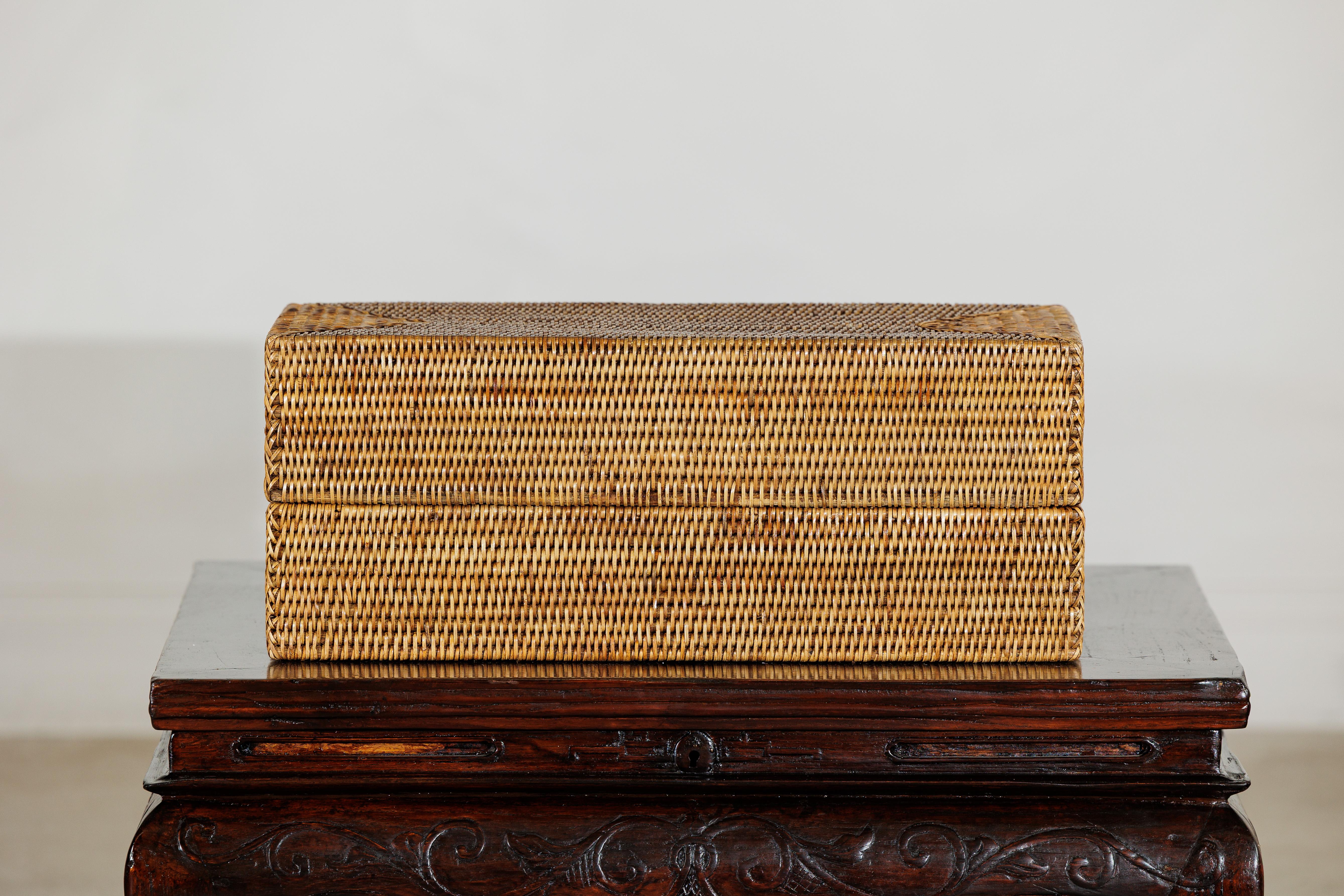 20th Century Long Rectangular Woven Rattan Lidded Box for Decorative Storage in Country Style For Sale