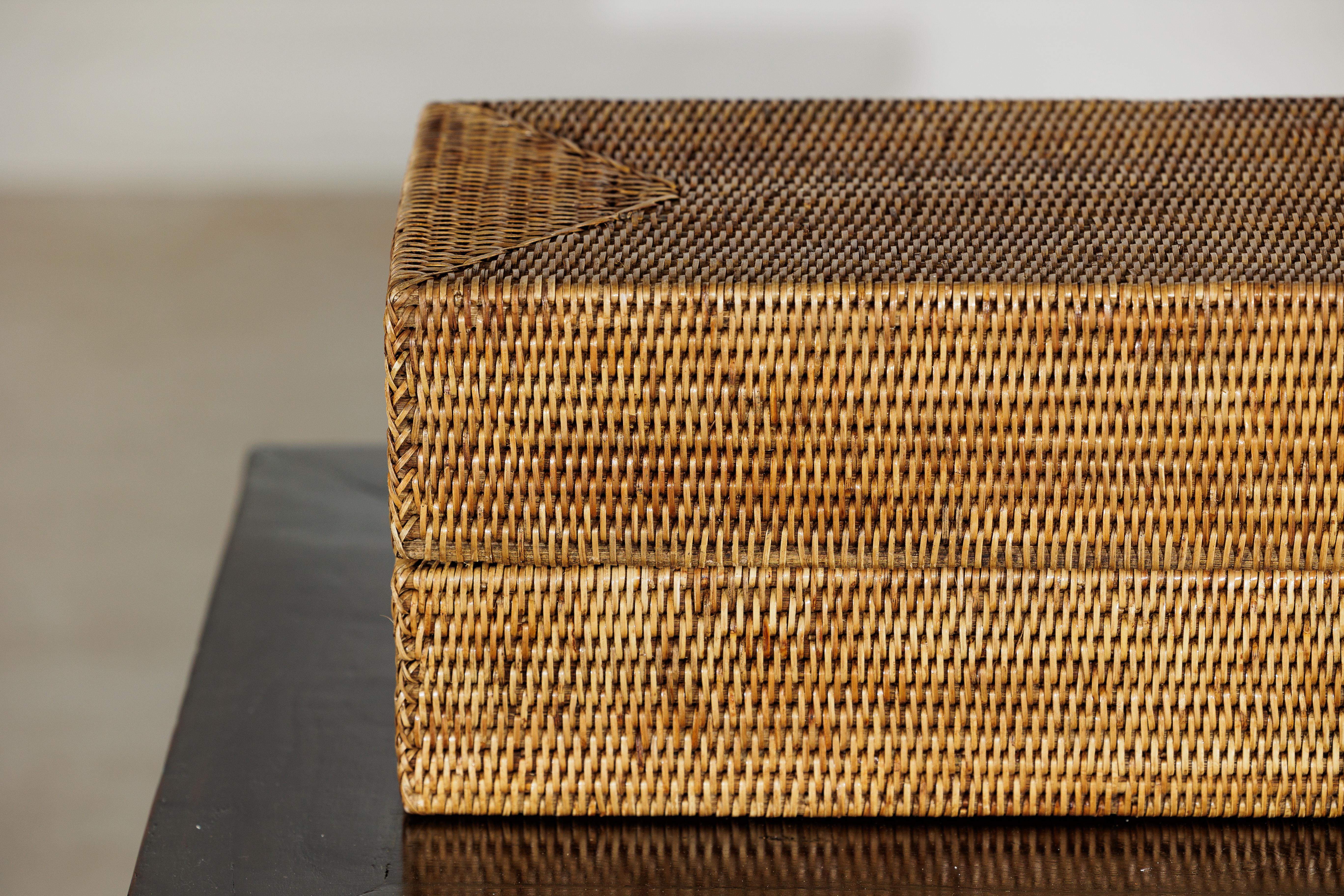 Long Rectangular Woven Rattan Lidded Box for Decorative Storage in Country Style For Sale 4