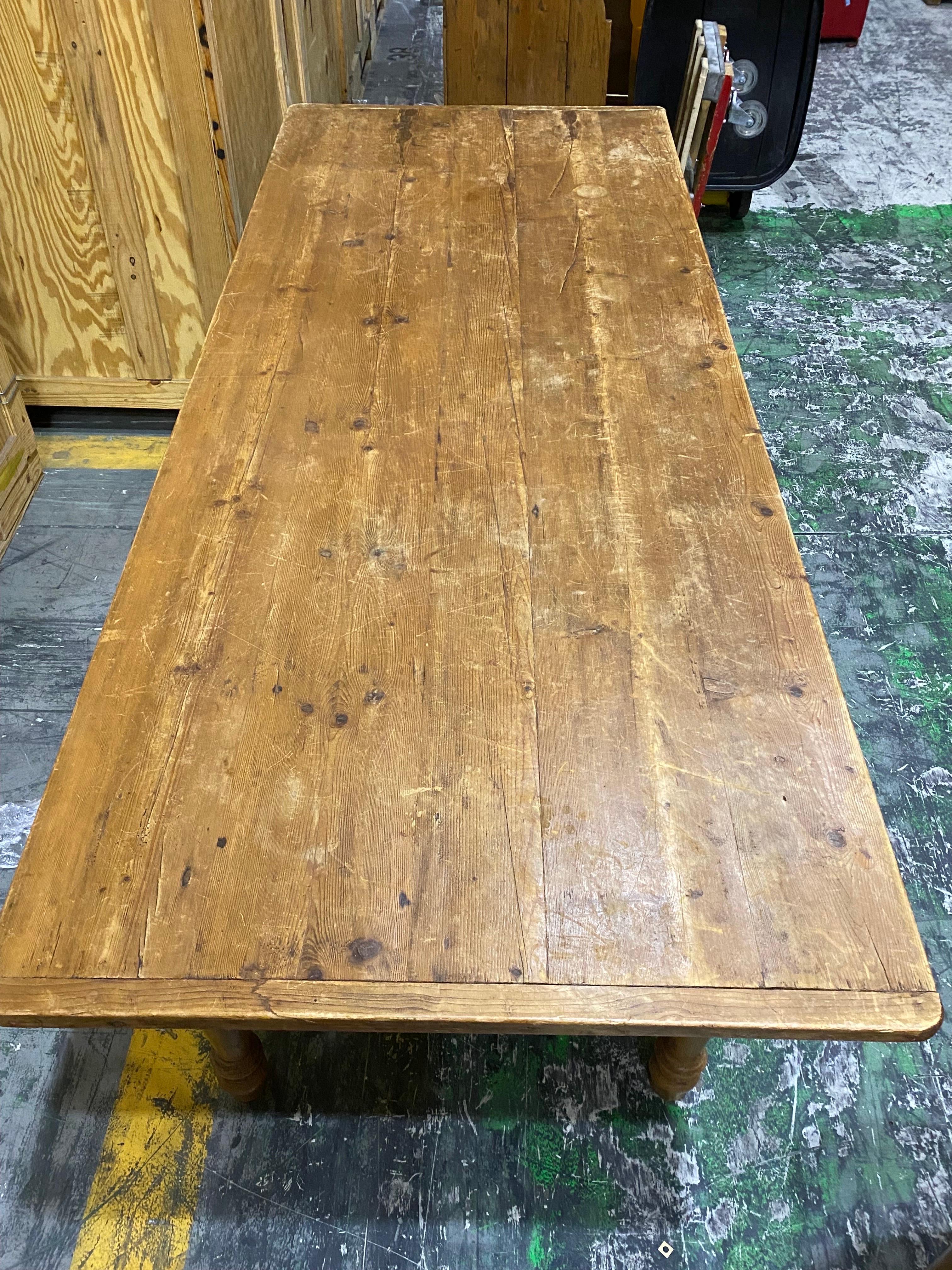 Long Rustic Pine Dining Table In Good Condition For Sale In Southampton, NY