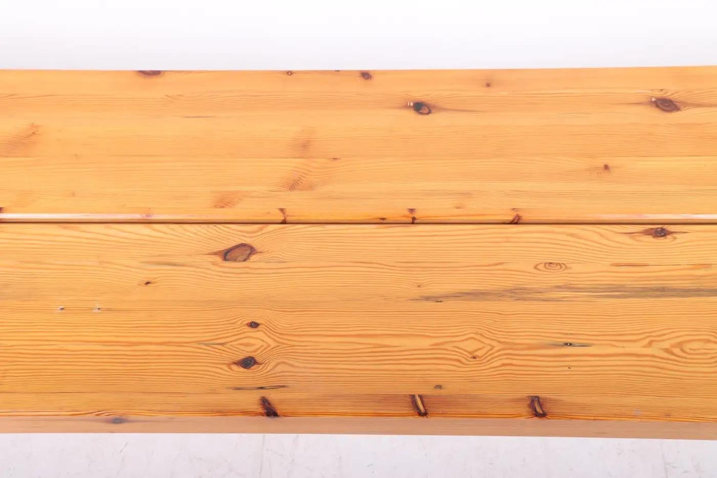 Banc scandinave en pin massif de Sven Larsson, 1960 Bon état - En vente à Bonita Springs, FL