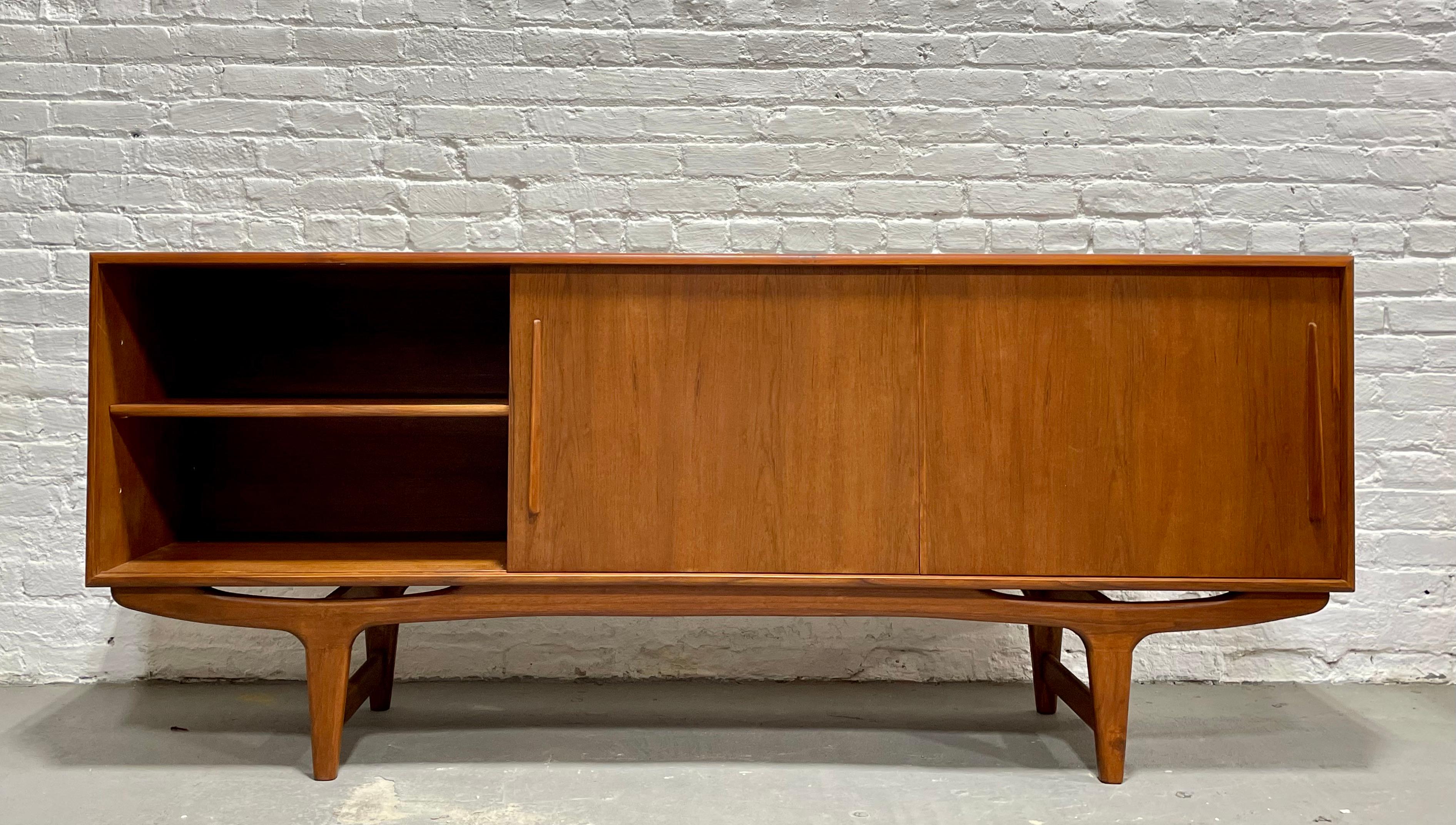Long SCULPTED Mid Century MODERN styled Danish CREDENZA / Sideboard For Sale 1