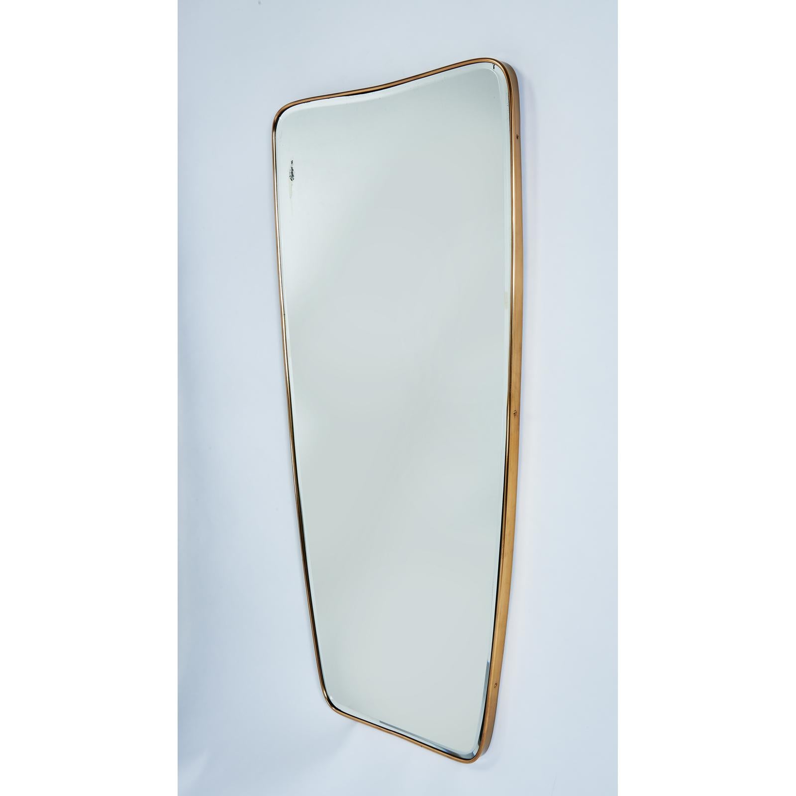 Long Shaped Polished Brass Beveled Mirror, Italy, 1950s In Good Condition In New York, NY