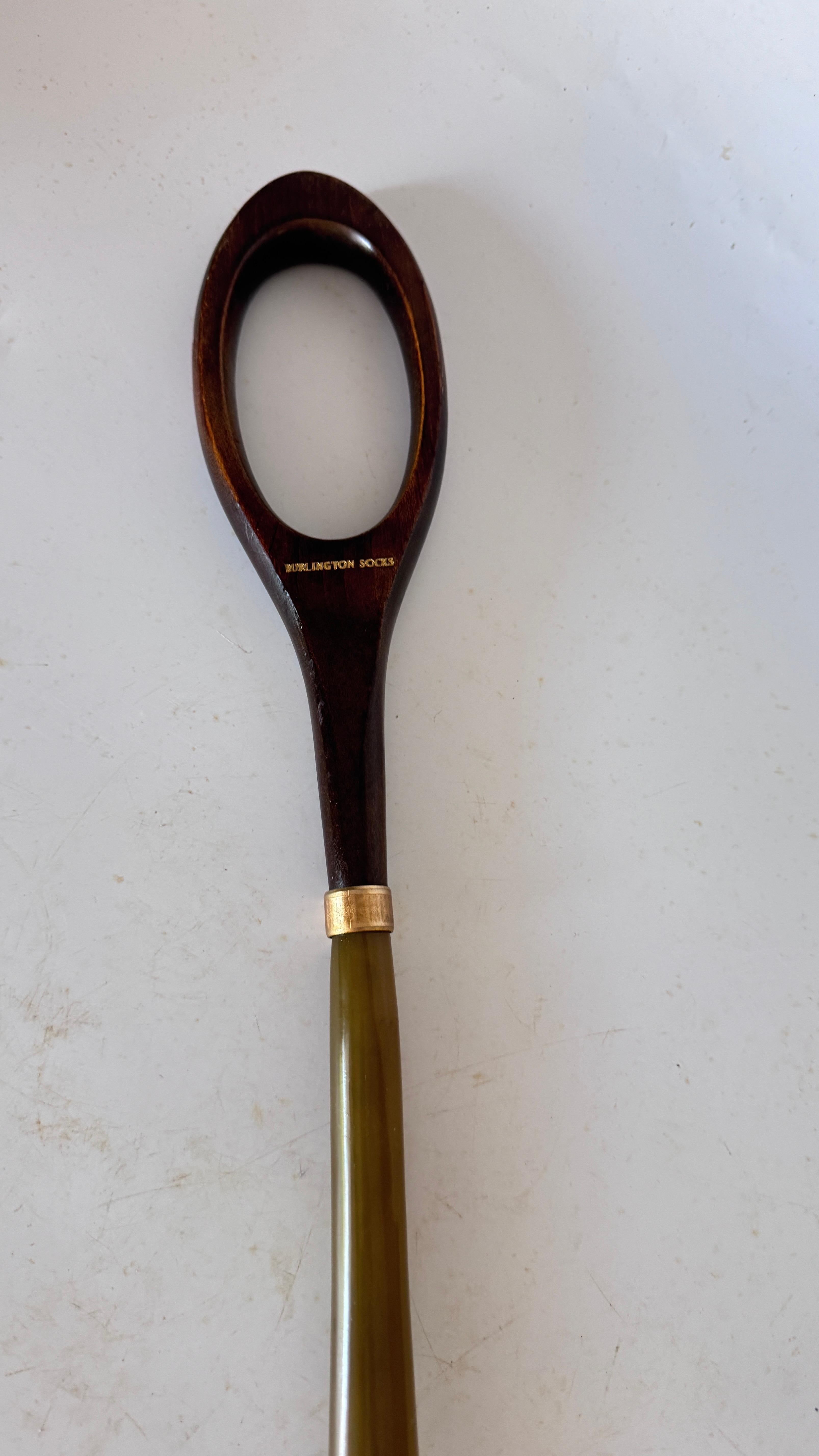 Langer Schuhlöffel aus Holz und Horn - französisches Handwerk - 1970er Jahre im Angebot 5