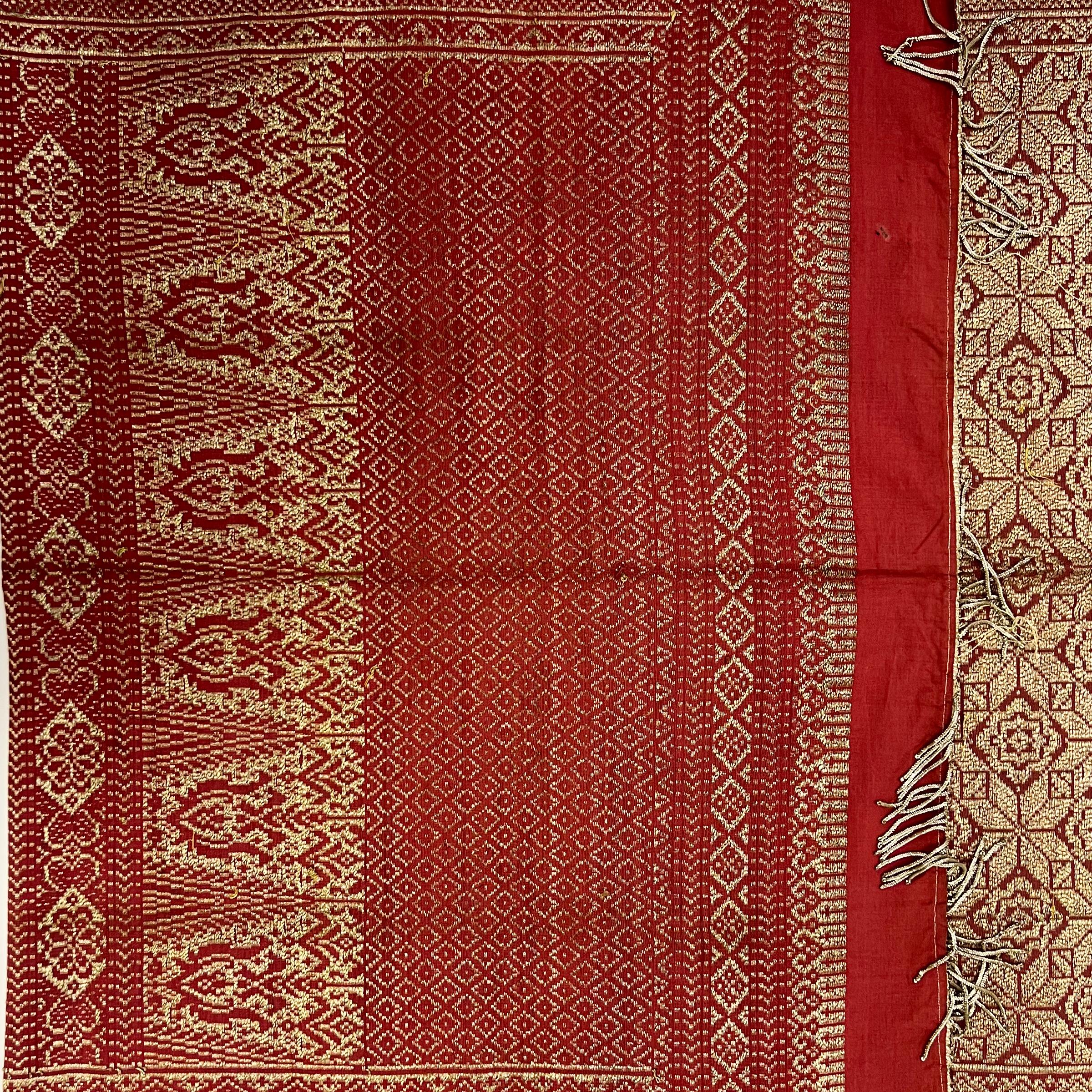Long Silk and Metal Thread Textile, India, 19th Century For Sale 1