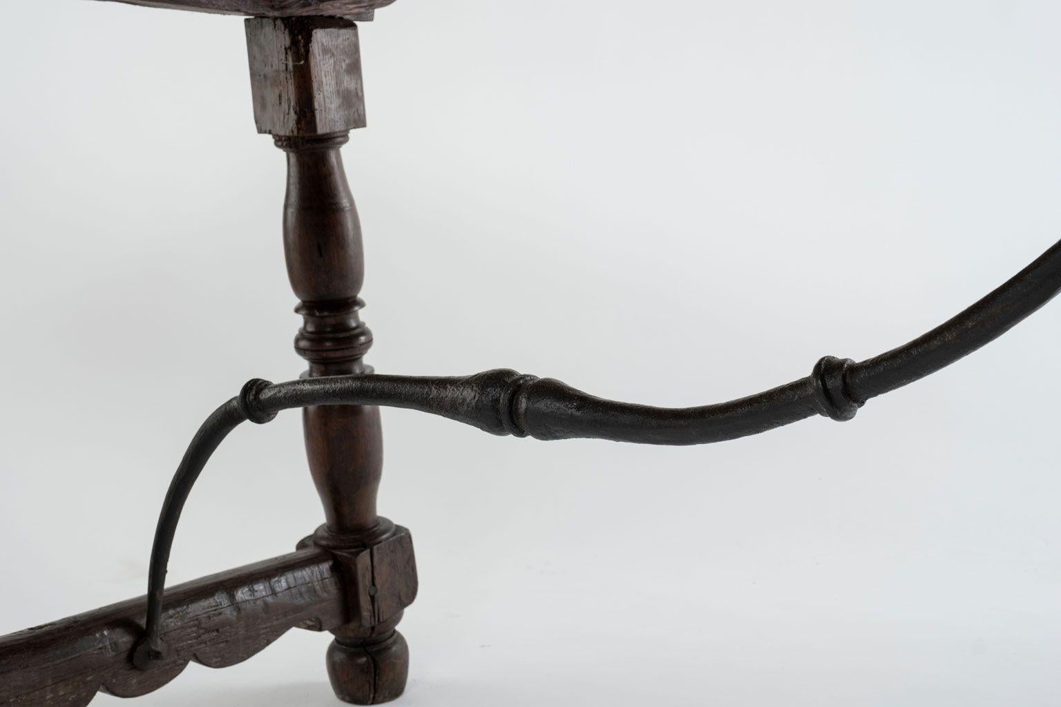 17th Century Long Single-Board Top Walnut Italian Console Table For Sale