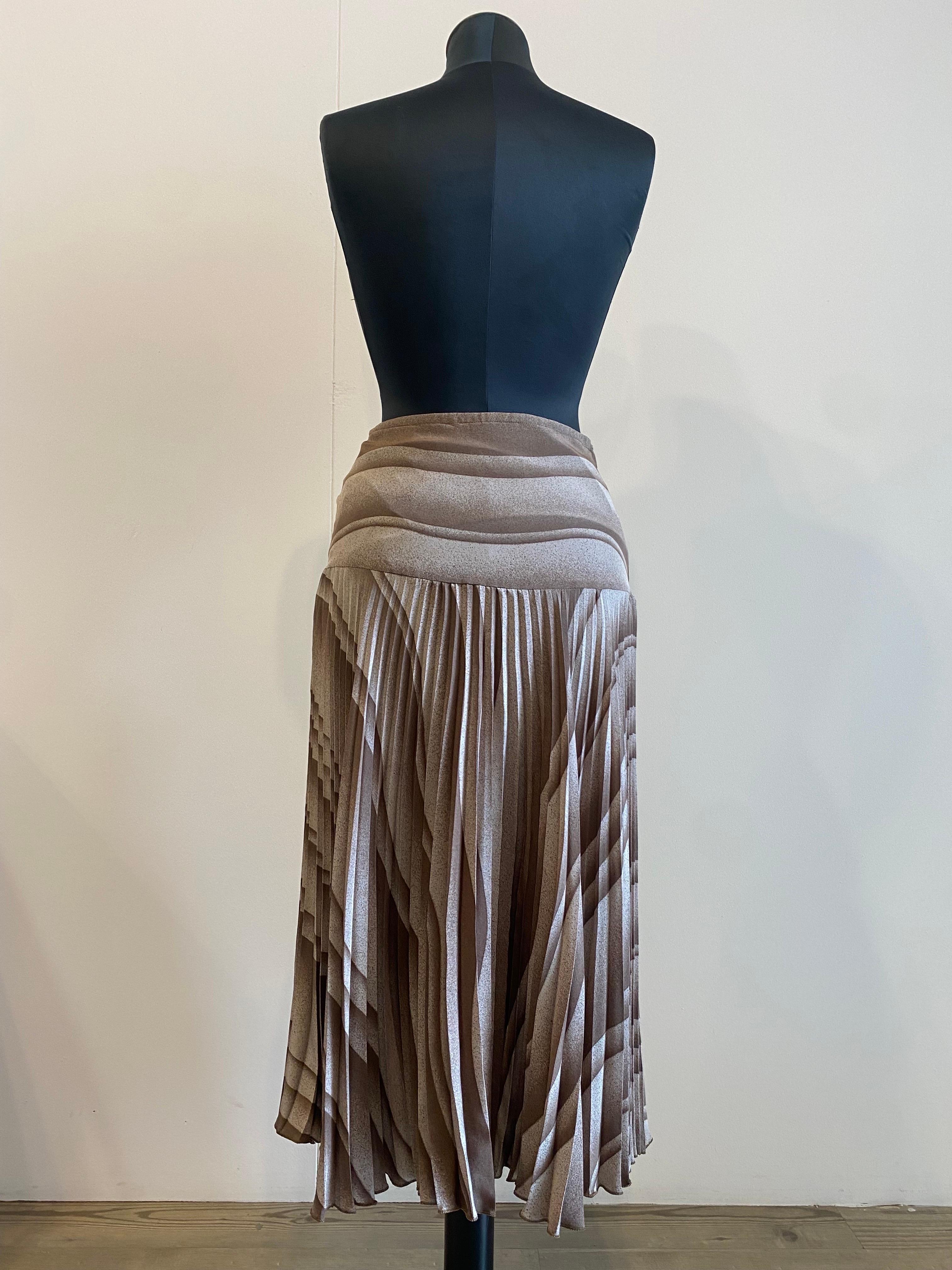 Long skirt Valentino Boutique In Excellent Condition For Sale In Carnate, IT