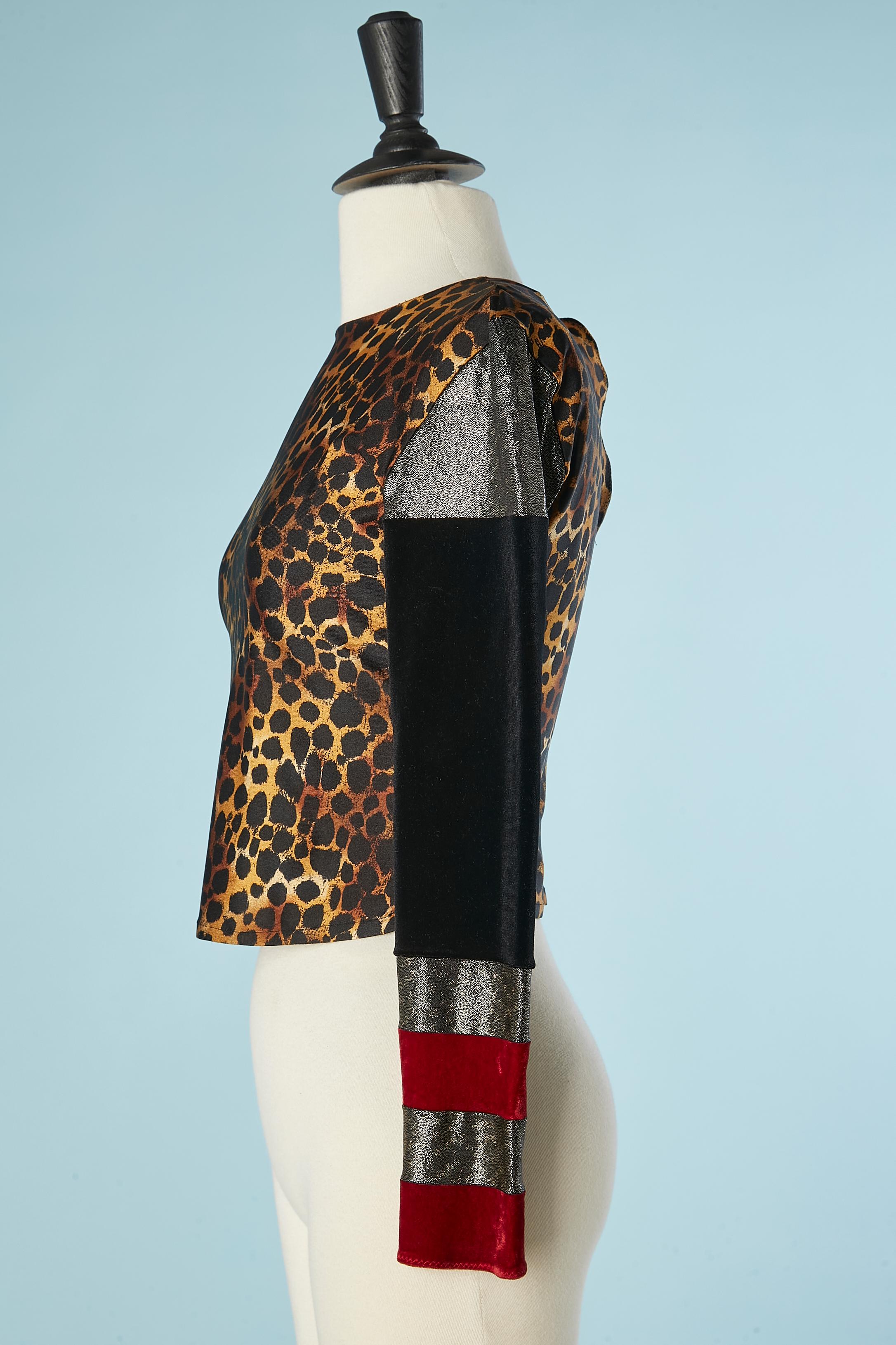 Women's Long sleeve leopard printed tee-shirt with velvet and jersey Christian Lacroix  For Sale