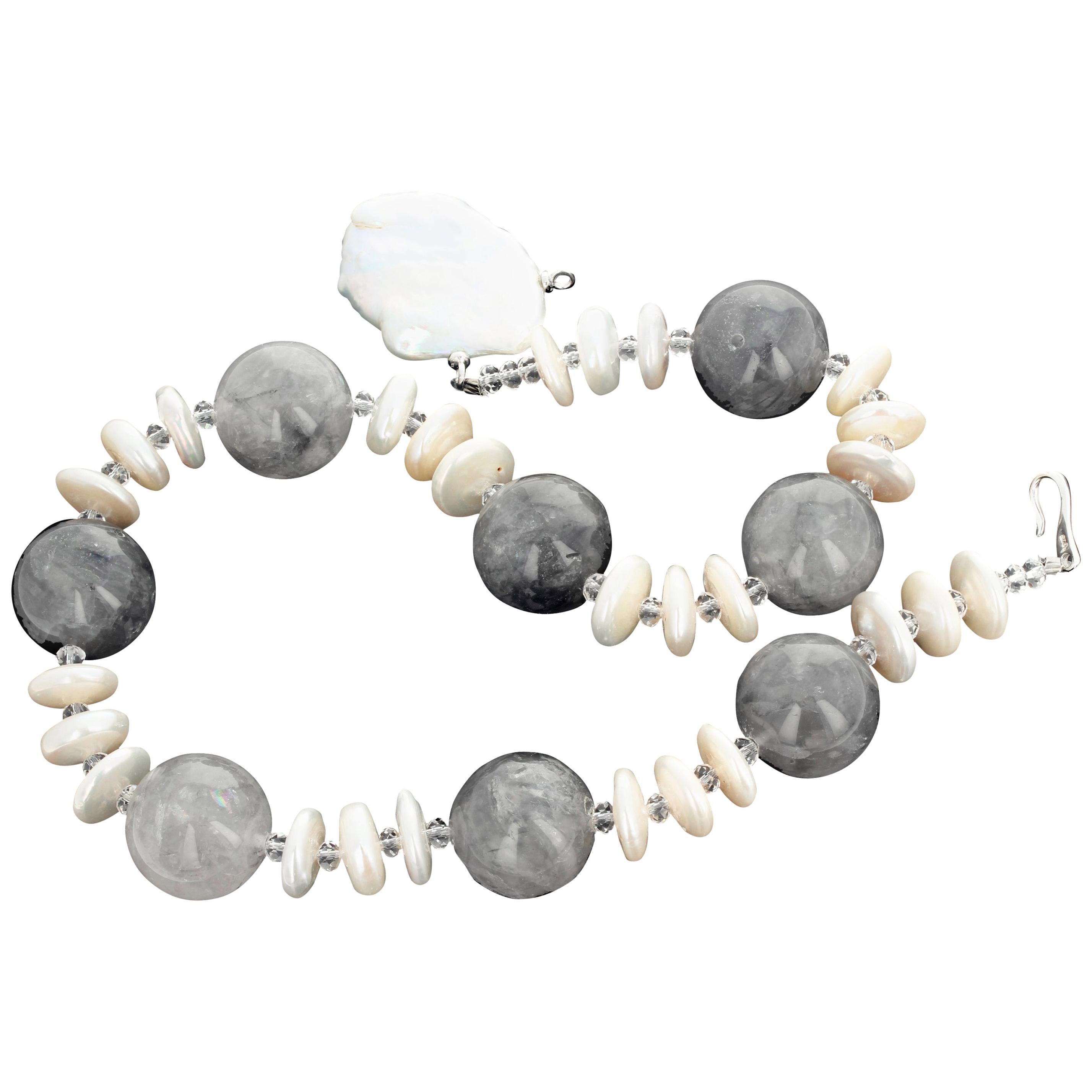 Dramatisch elegante Cocktail-Halskette aus Rauchquarz und echten Perlen von JD