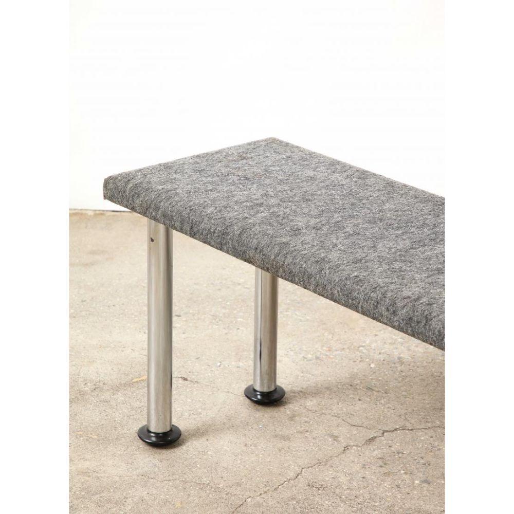Long Steel and Felt Bench by Roberto Gabetti & Aimaro Isola, 1969 For Sale 1