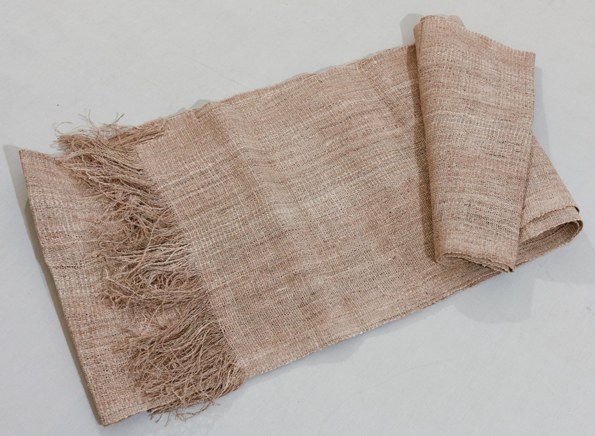 Lunghe strisce di Hempe come tende In condizioni ottime in vendita a Alessandria, Piemonte