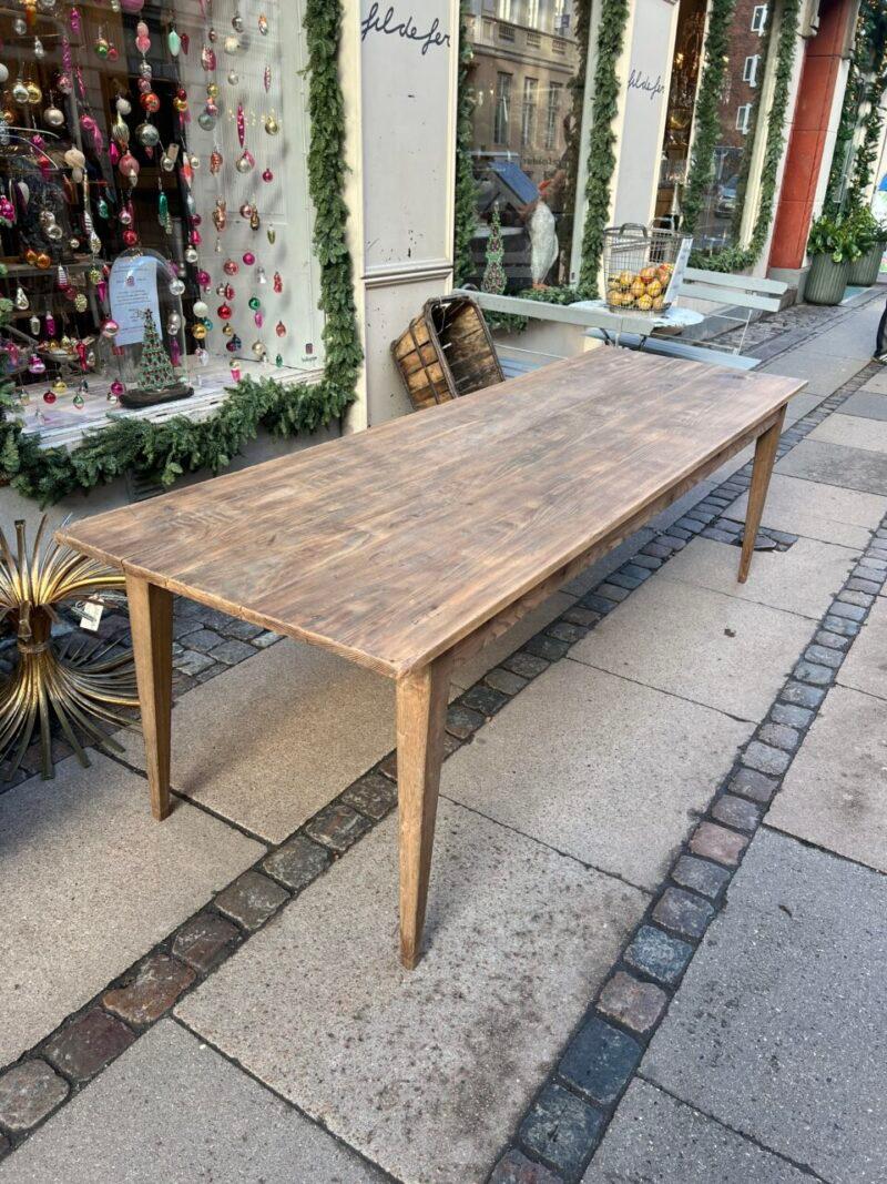 Français Table longue, Sud de la France circa 1890-1900 en vente