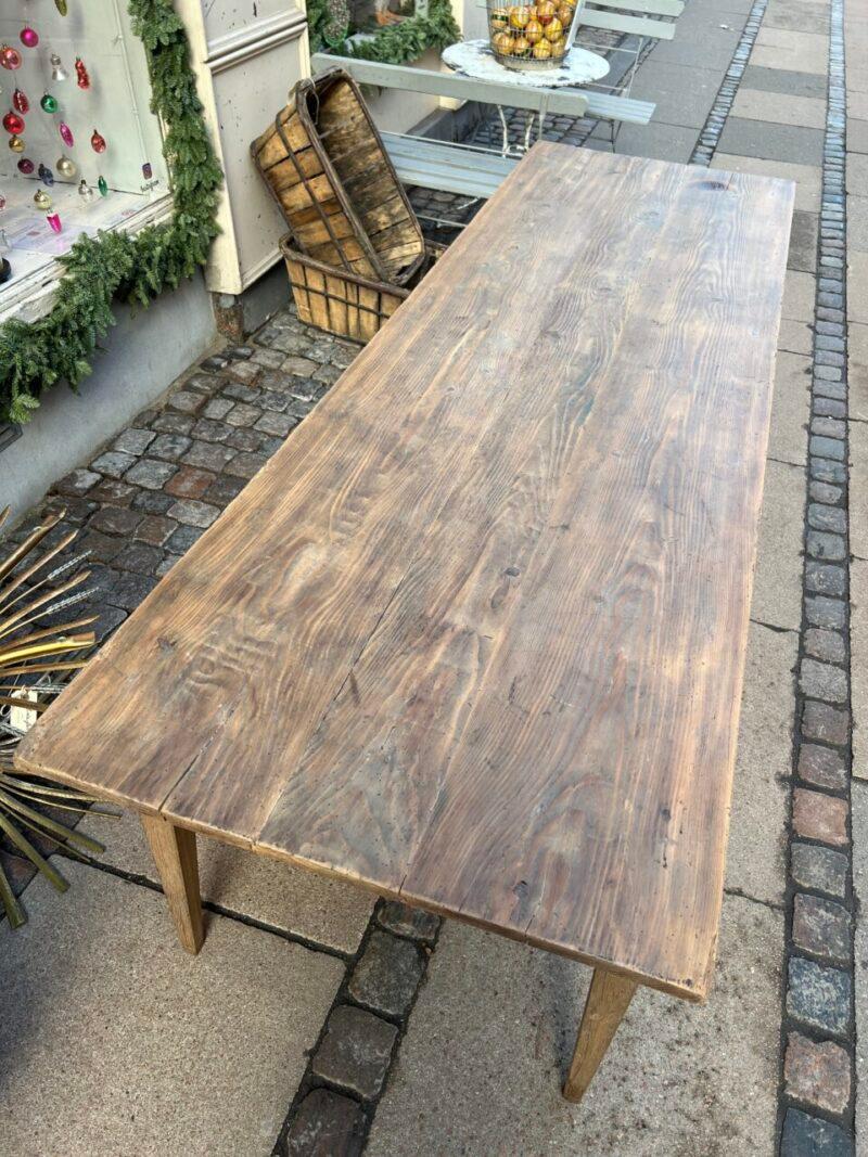 Table longue, Sud de la France circa 1890-1900 en vente 1