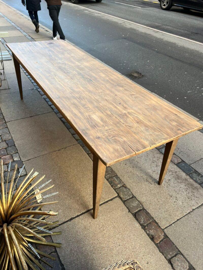 Table longue, Sud de la France circa 1890-1900 en vente 2