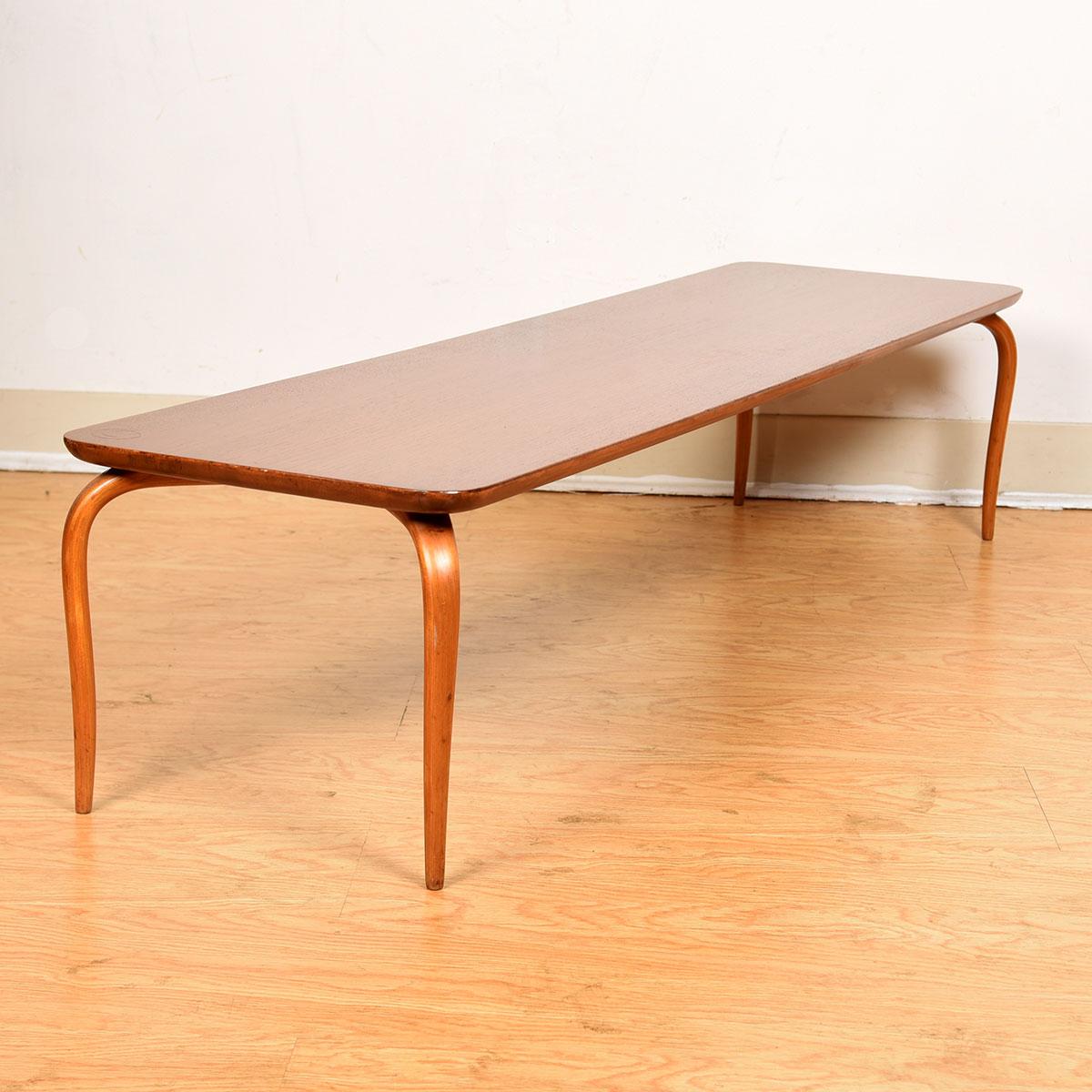 ‘Long Table’ Swedish Modern Organic-Leg Coffee Table by Bruno Mathsson, 1950s In Excellent Condition For Sale In Kensington, MD