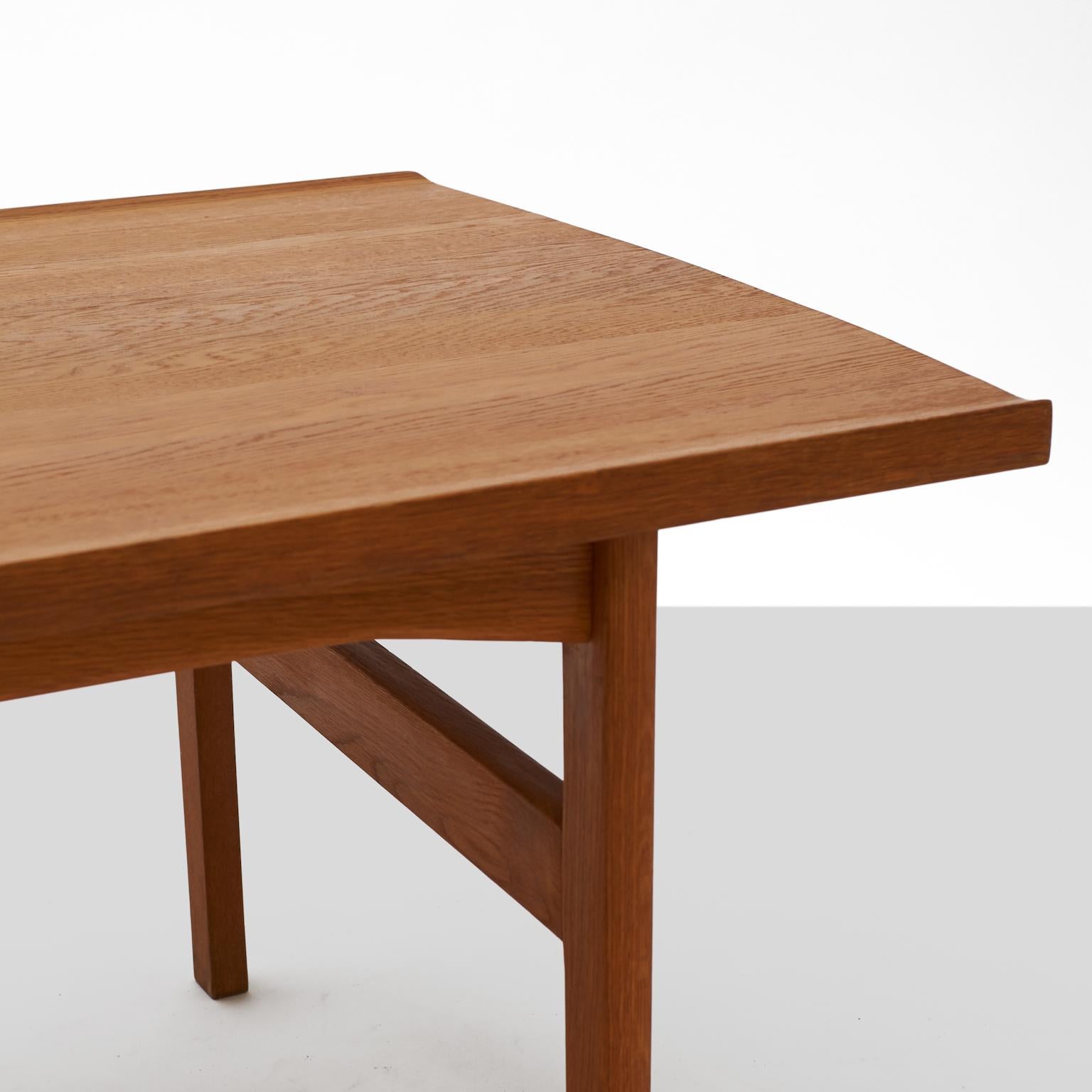 Long Teak Coffee Table by Tove & Edvard Kindt-Larsen In Fair Condition For Sale In San Francisco, CA