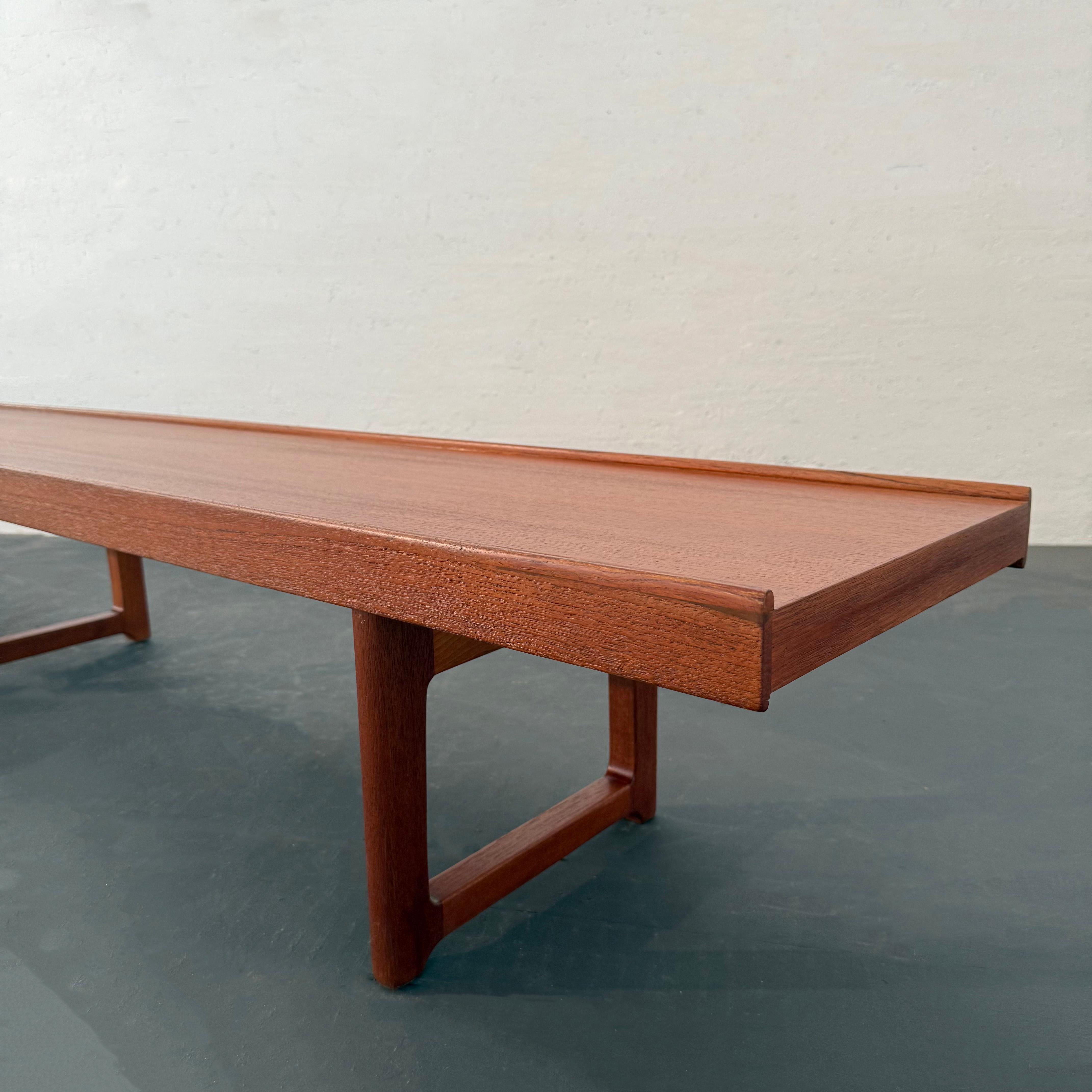 20ième siècle Longue table/banc 