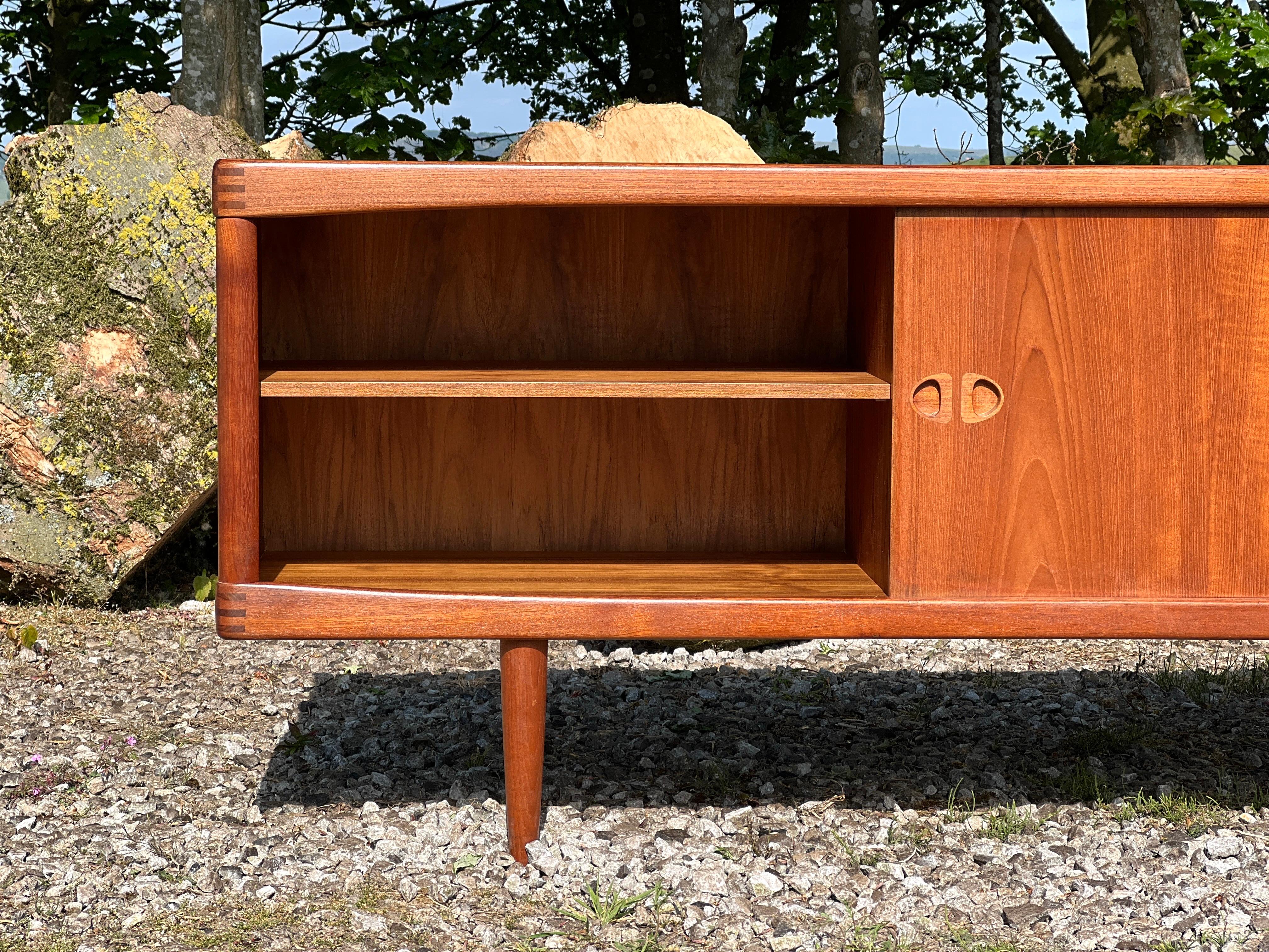 Long teak sideboard by Bramin, Made in Denmark. In Excellent Condition For Sale In Buxton, GB