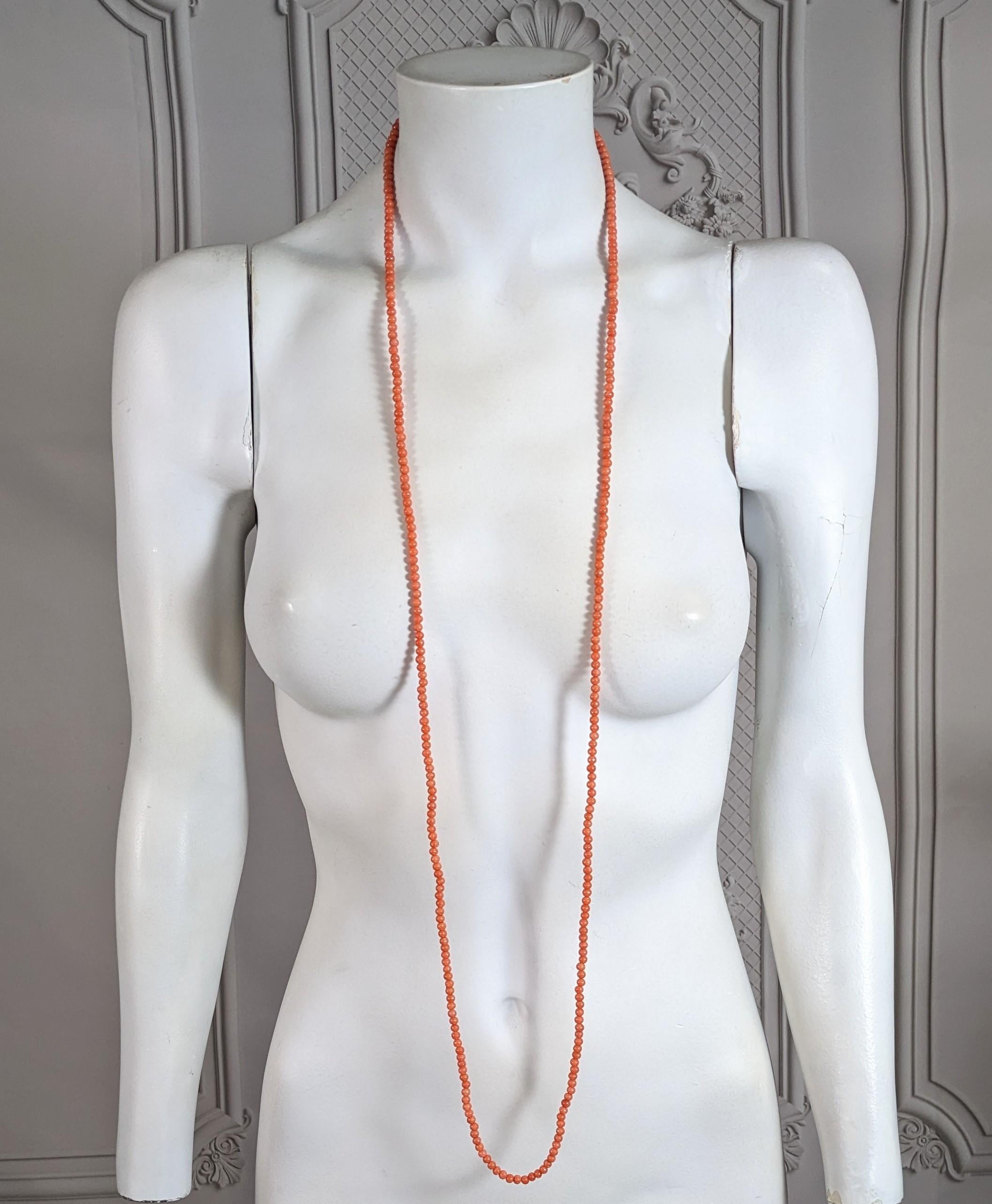 Long Victorian Genuine Coral Beads In Excellent Condition For Sale In New York, NY