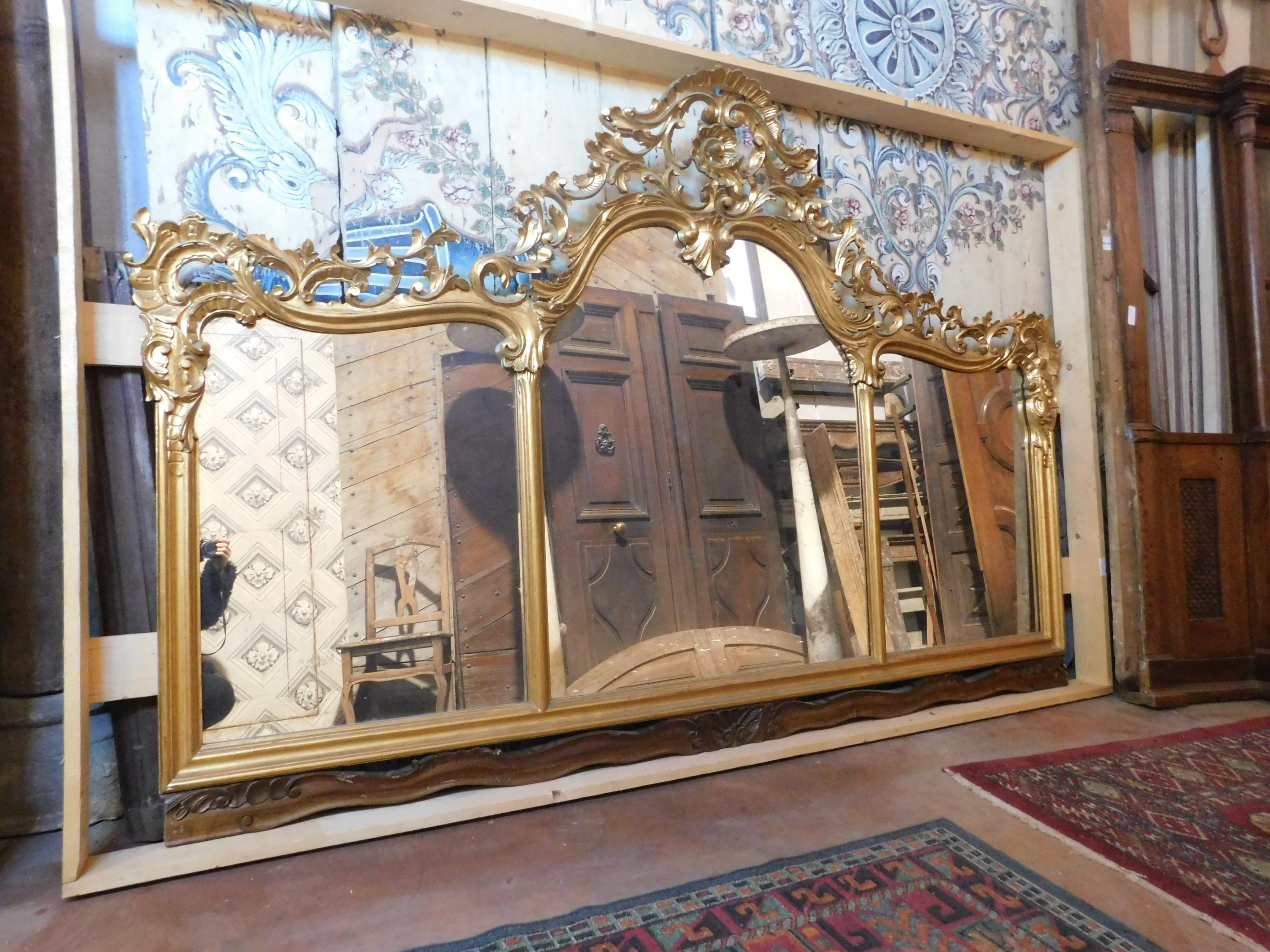 Hand-Carved Long Vintage Golden Mirror, 20th Century Italy For Sale