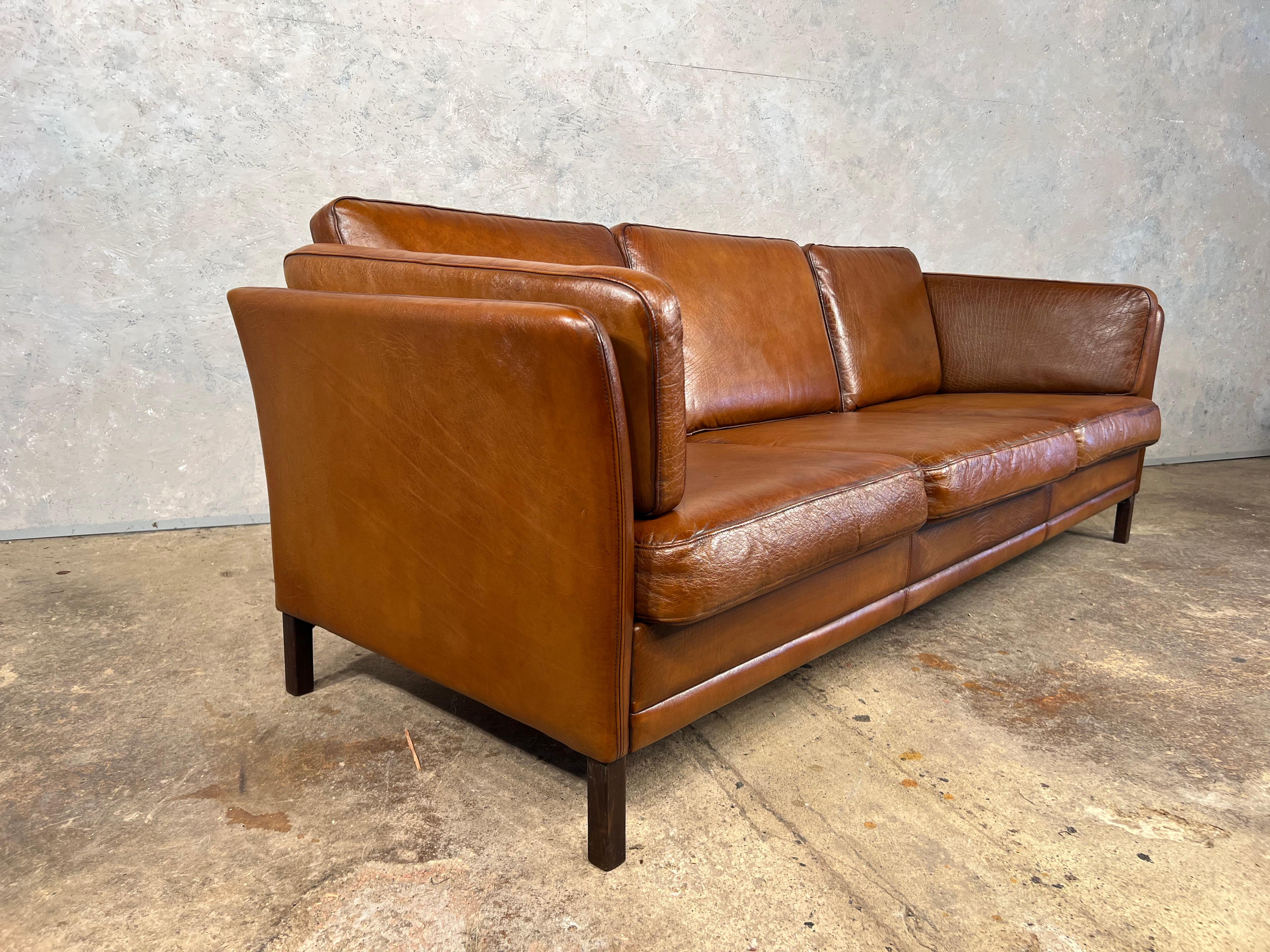 Long Vintage Hans Mogensen 70s Patinated Tan Three Seater Leather Sofa #564 1