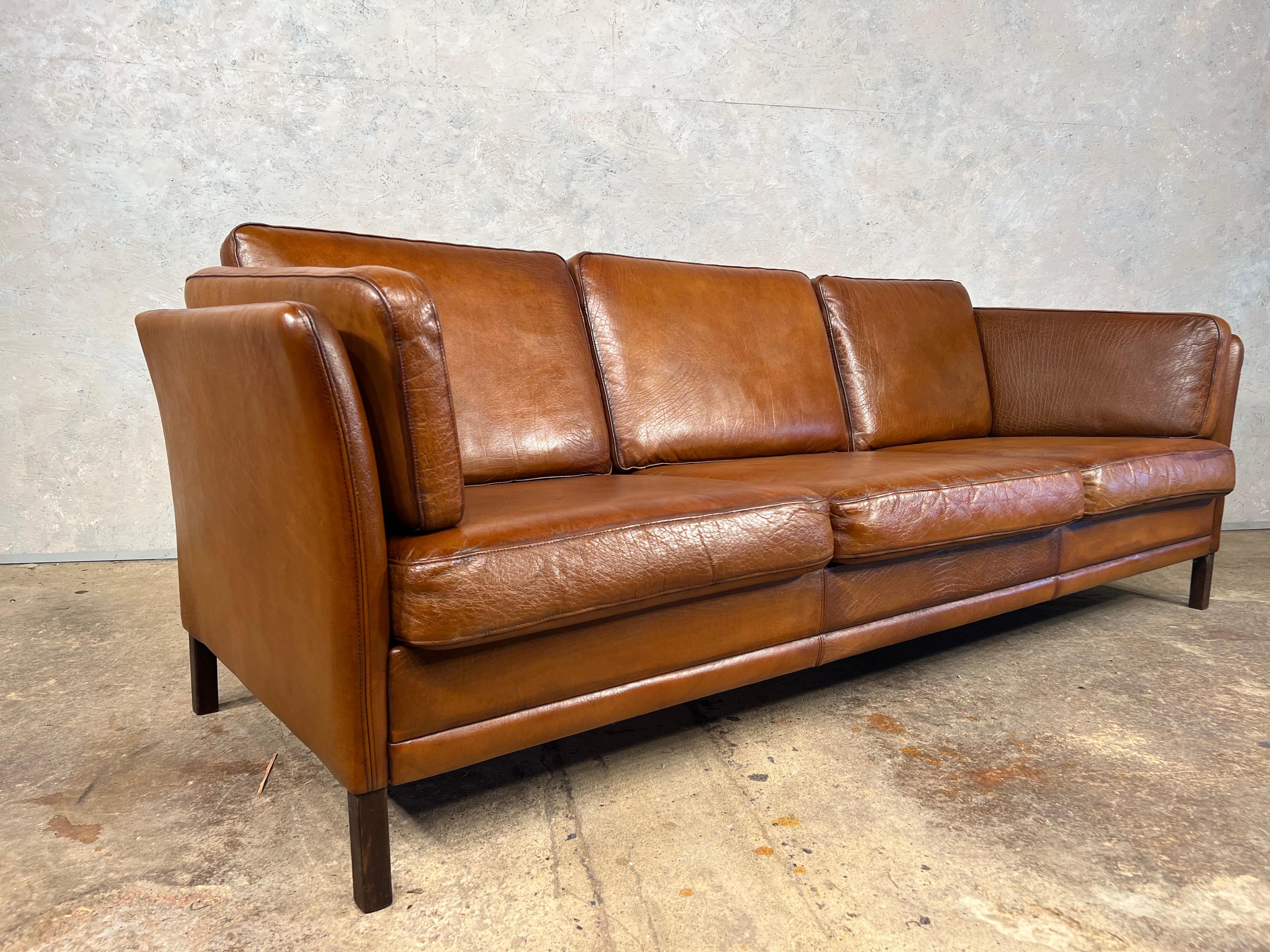 Long Vintage Hans Mogensen 70s Patinated Tan Three Seater Leather Sofa #564 2