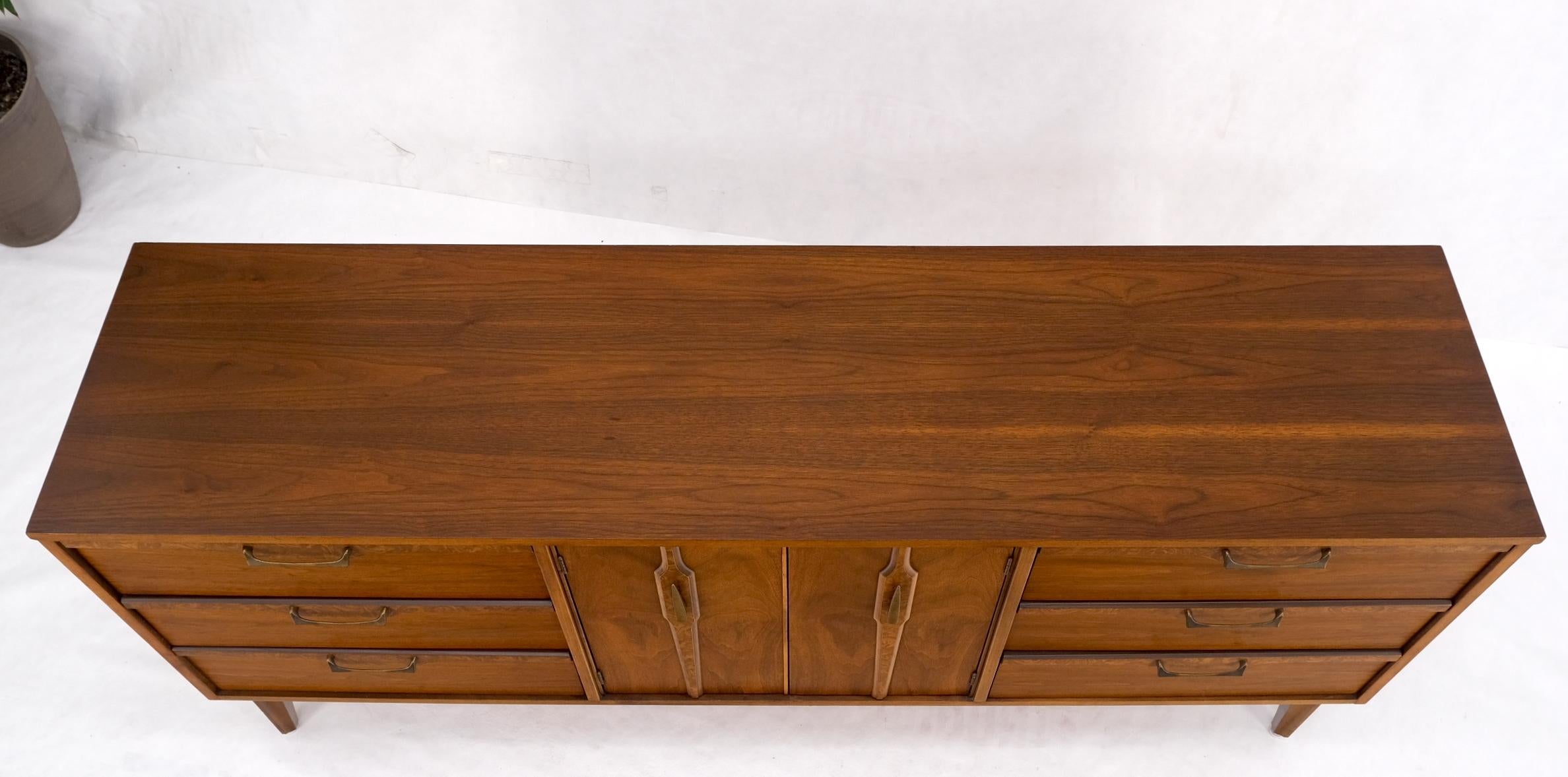 Long Walnut 9 Drawers Two Doors Mid-Century Modern Dresser Credenza Burl Accents For Sale 2