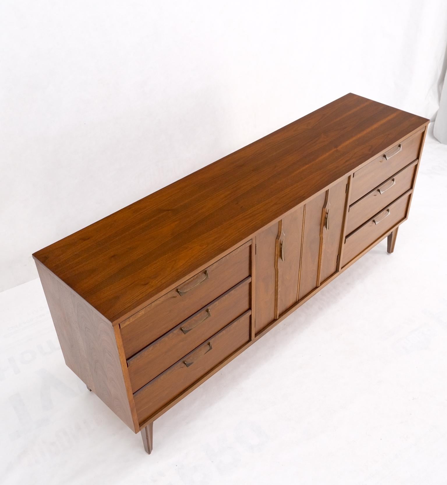 Long Walnut 9 Drawers Two Doors Mid-Century Modern Dresser Credenza Burl Accents For Sale 3