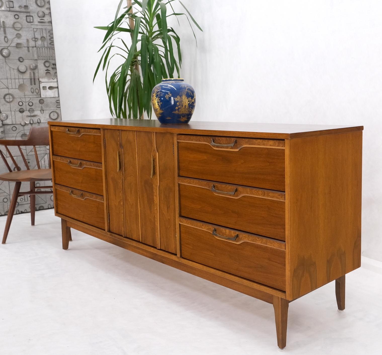 Long Walnut 9 Drawers Two Doors Mid-Century Modern Dresser Credenza Burl Accents For Sale 5