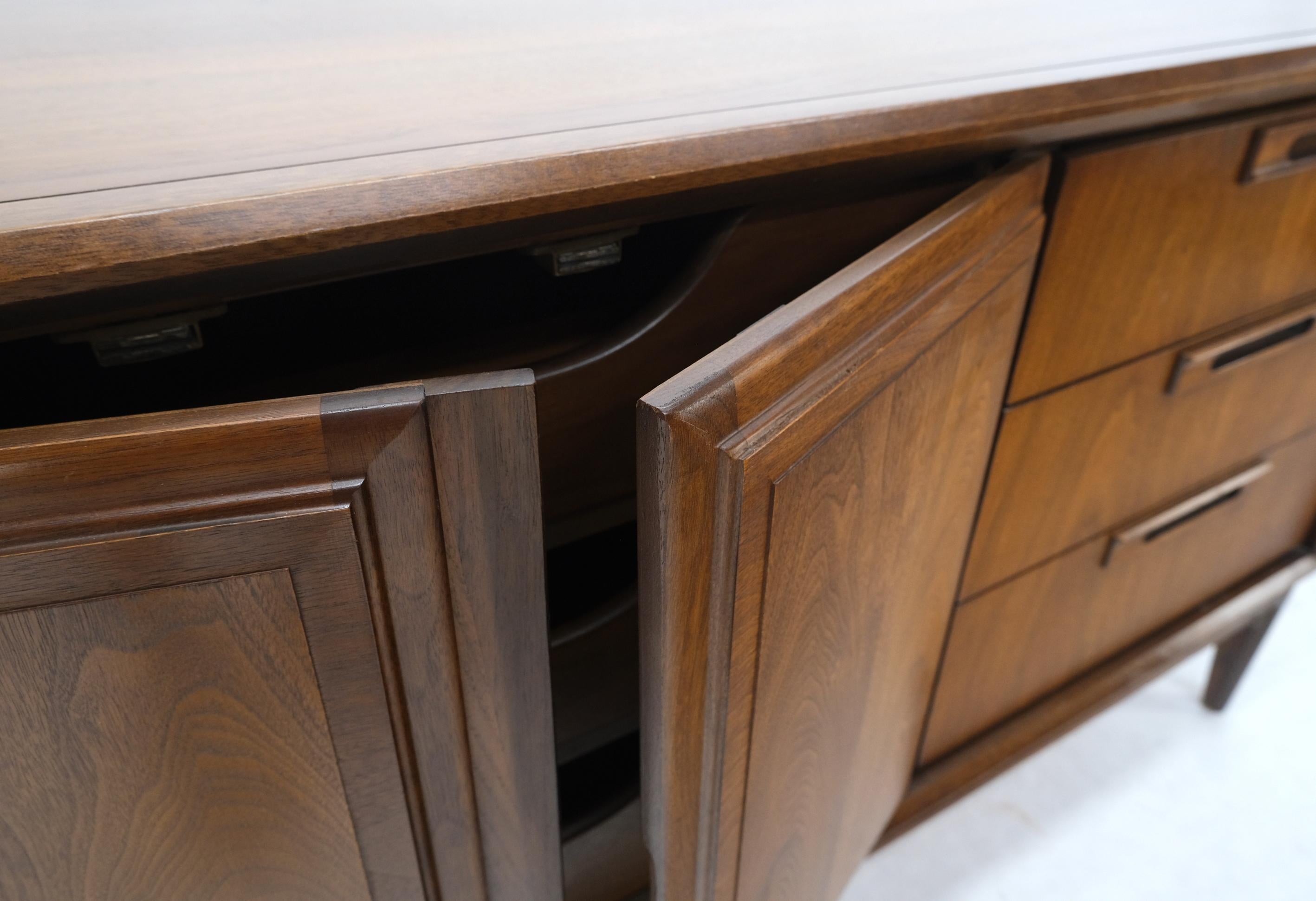Long Walnut Mid-Century Modern 9 Drawers Credenza Dresser Double Door Cabinet For Sale 5