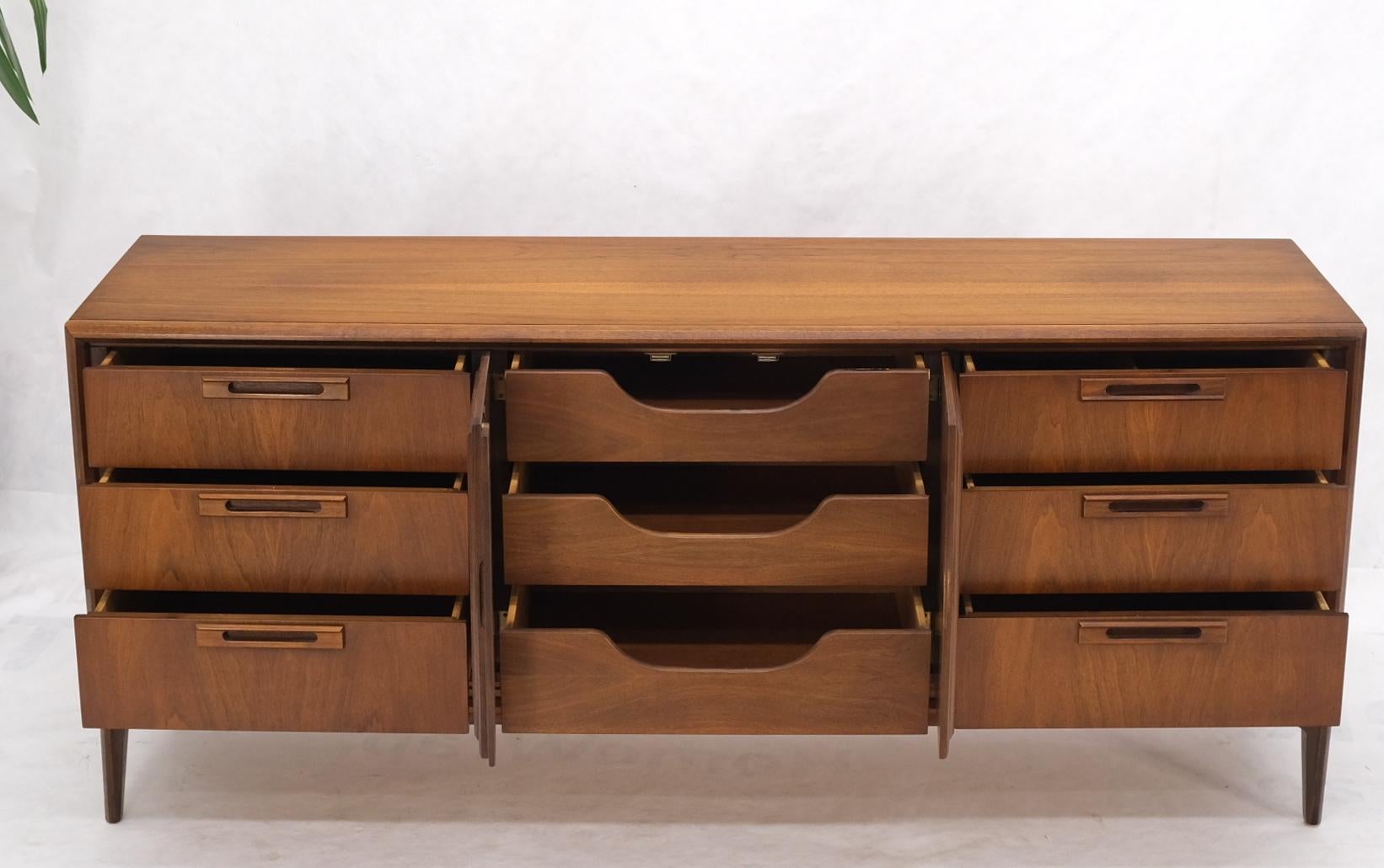 American Long Walnut Mid-Century Modern 9 Drawers Credenza Dresser Double Door Cabinet For Sale