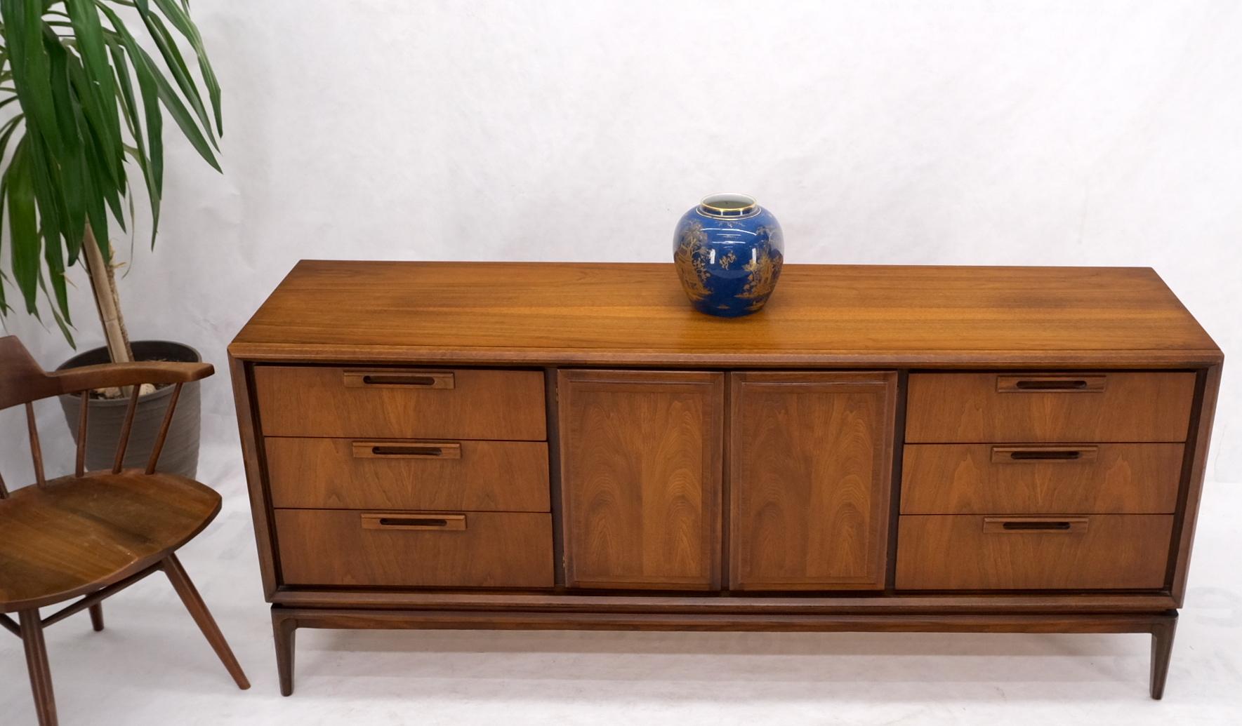 20th Century Long Walnut Mid-Century Modern 9 Drawers Credenza Dresser Double Door Cabinet For Sale