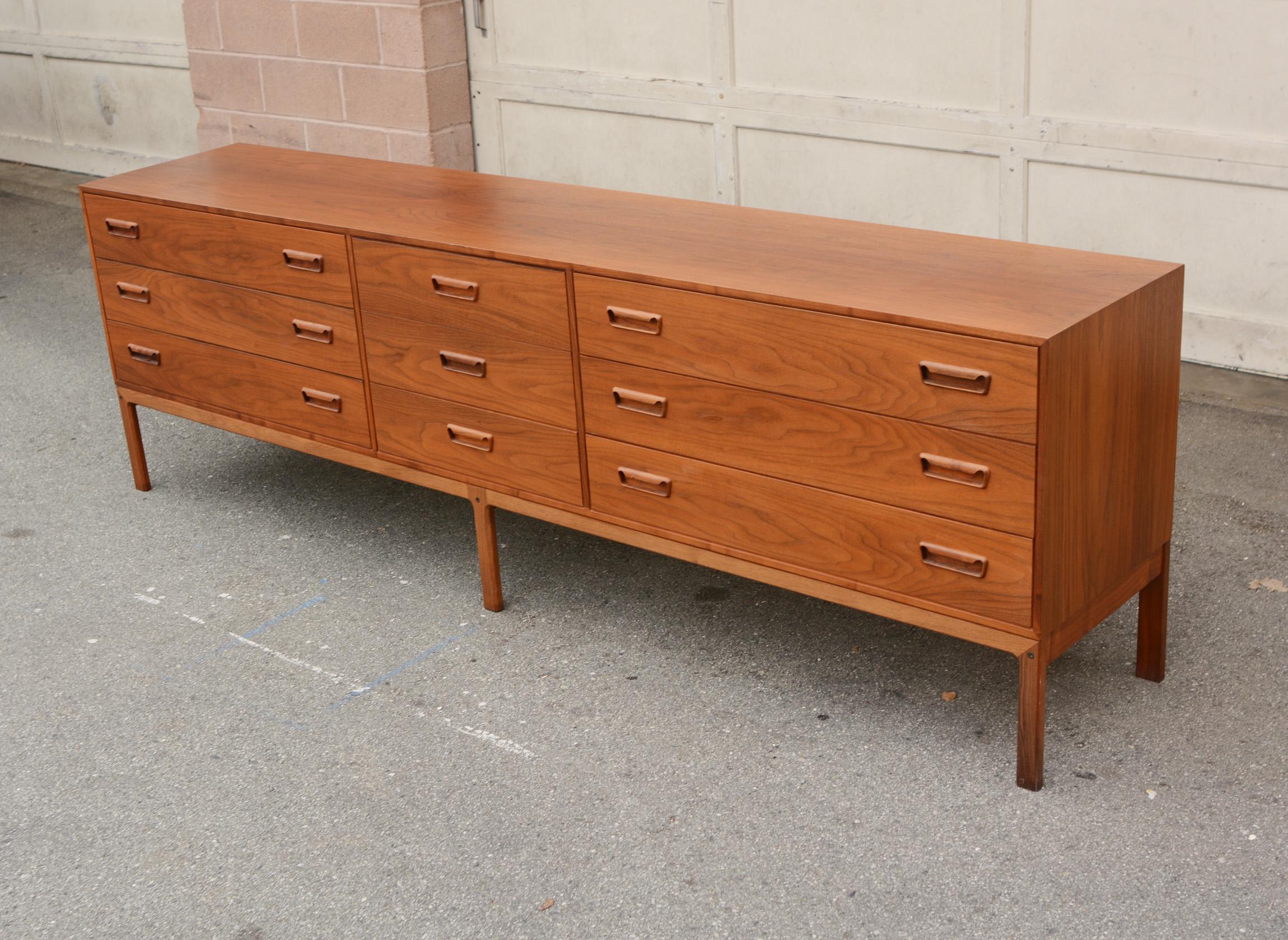Long Walnut Triple Chest by Arne Wahl Iverson In Good Condition In San Mateo, CA