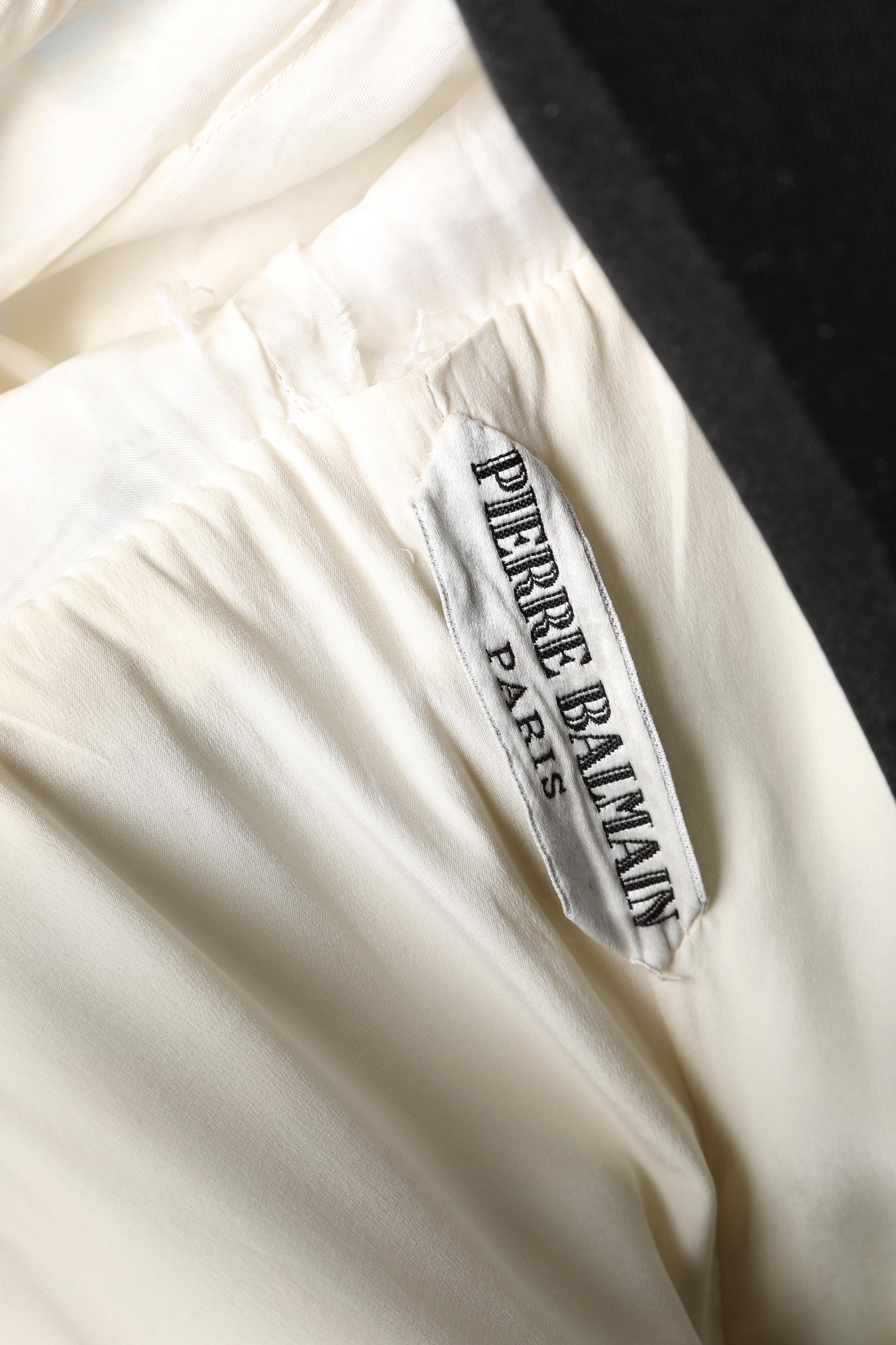 Gray Long white cotton dress with flowers crochet appliqué Pierre Balmain