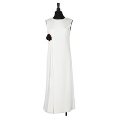 Long white evening dress with brown flower brooch Pierre Cardin Paris New-York 