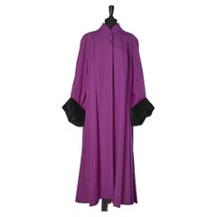Long wool purple coat with black velvet cuffs Thierry Mugler (No brand tag)