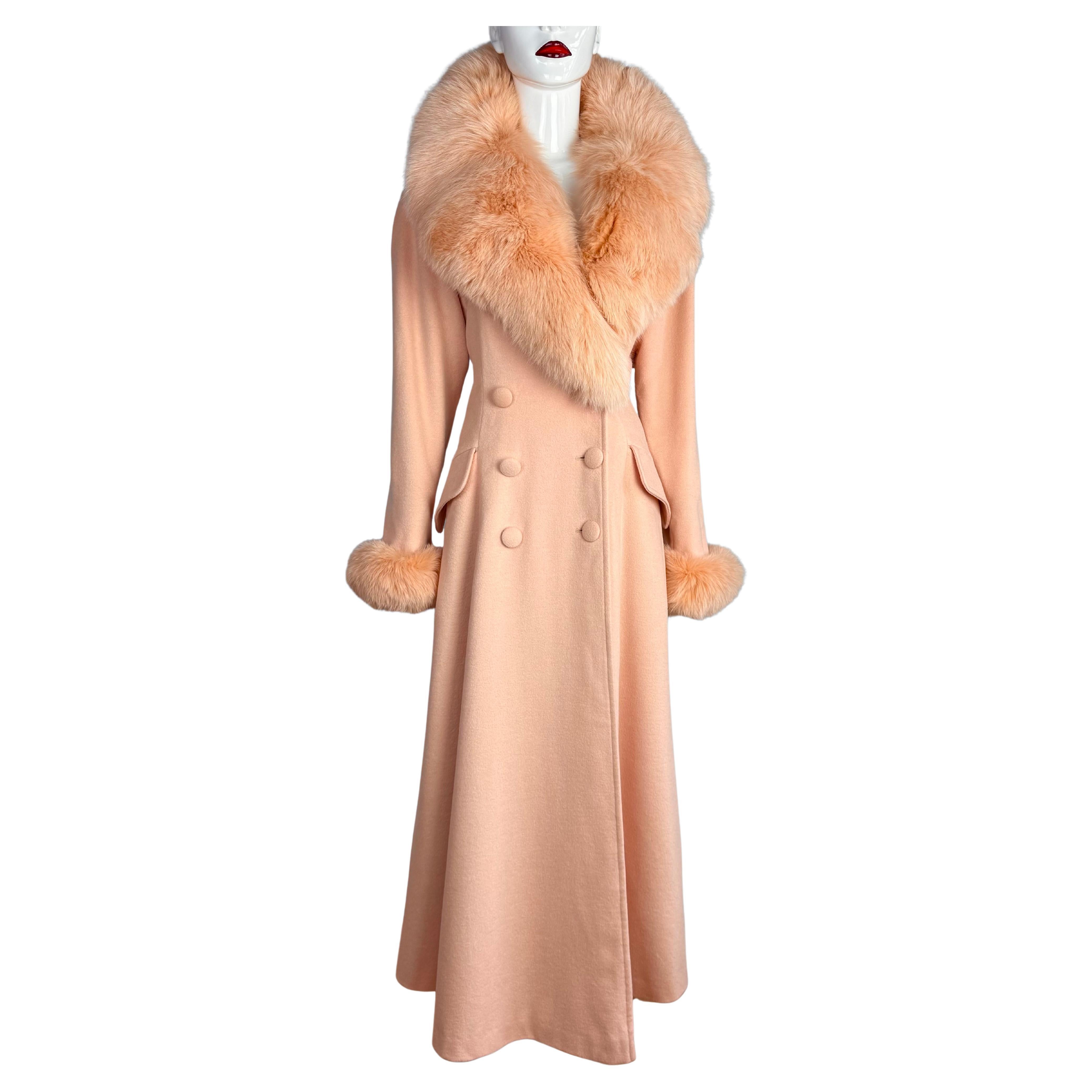 Long manteau vintage en laine avec col et poignets en renard en vente