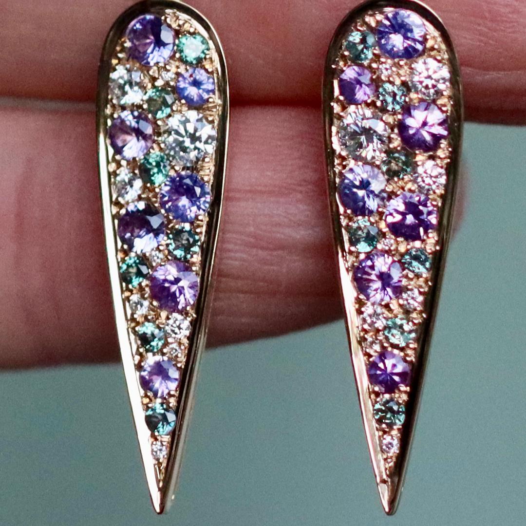 Or jaune long  Alexandrite à couleurs changeantes  Saphir violet Diamant  Boucles d'oreilles Neuf - En vente à Antwerp, BE