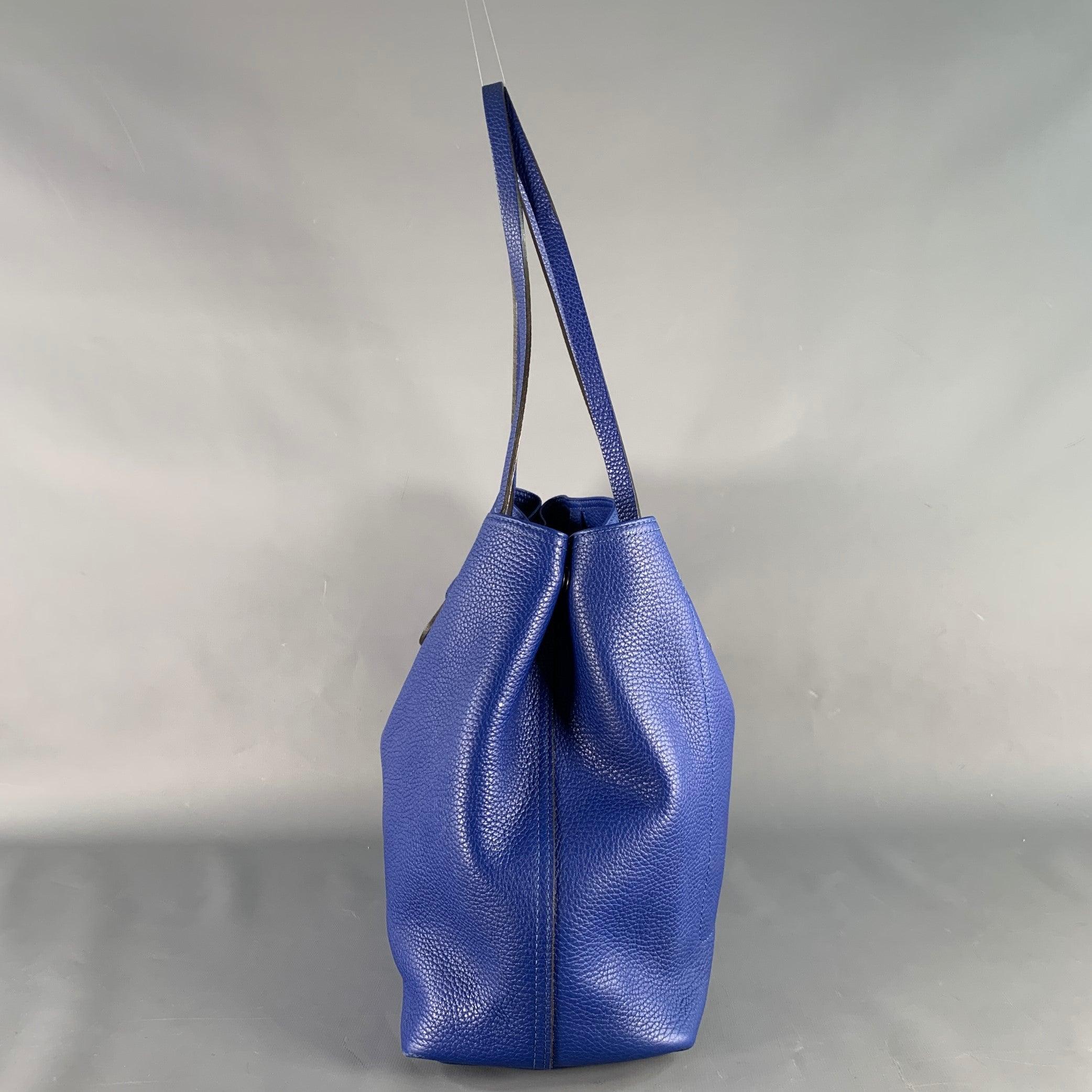 LONGCHAMP Blue Pebble Grain Leather Tote Handbag For Sale 2