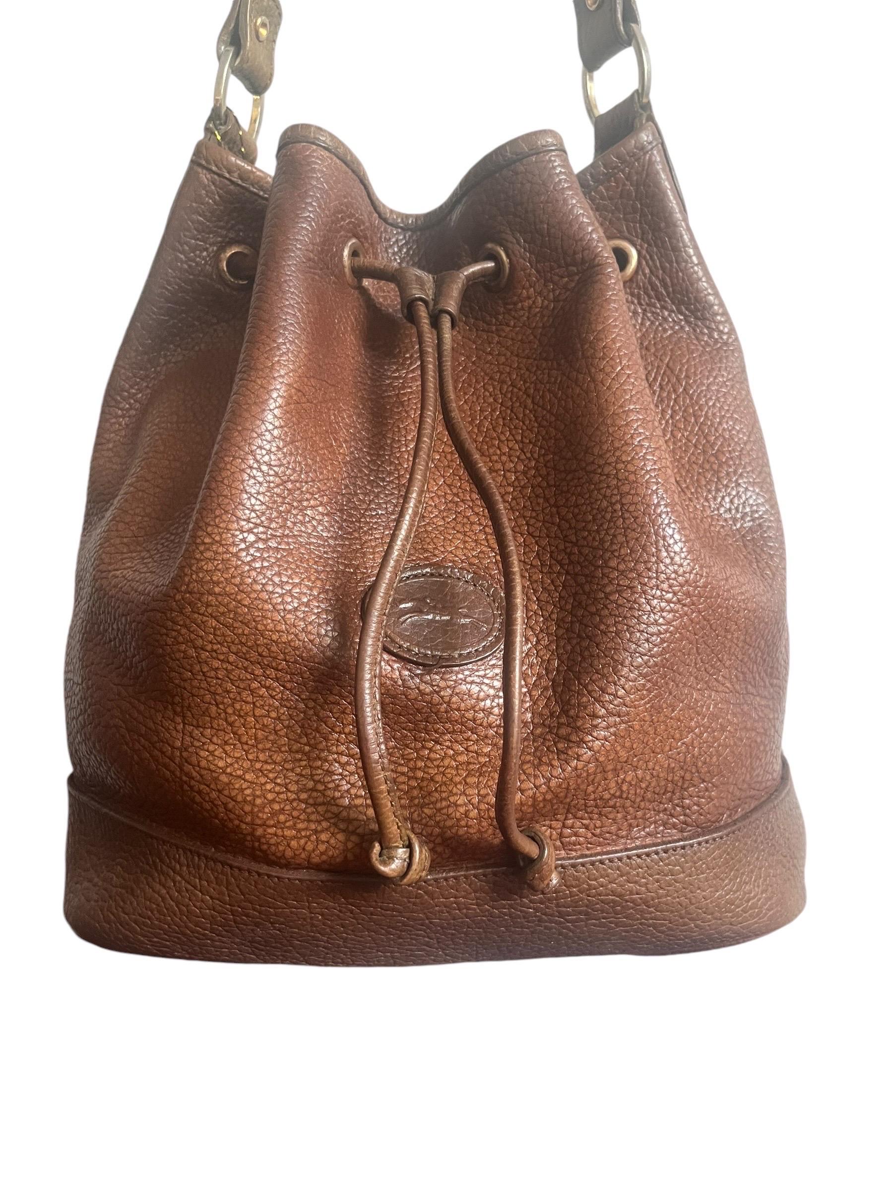 Longchamp Brown Grained Leather Bucket Shoulder Bag - France Vintage - Fashion For Sale 6