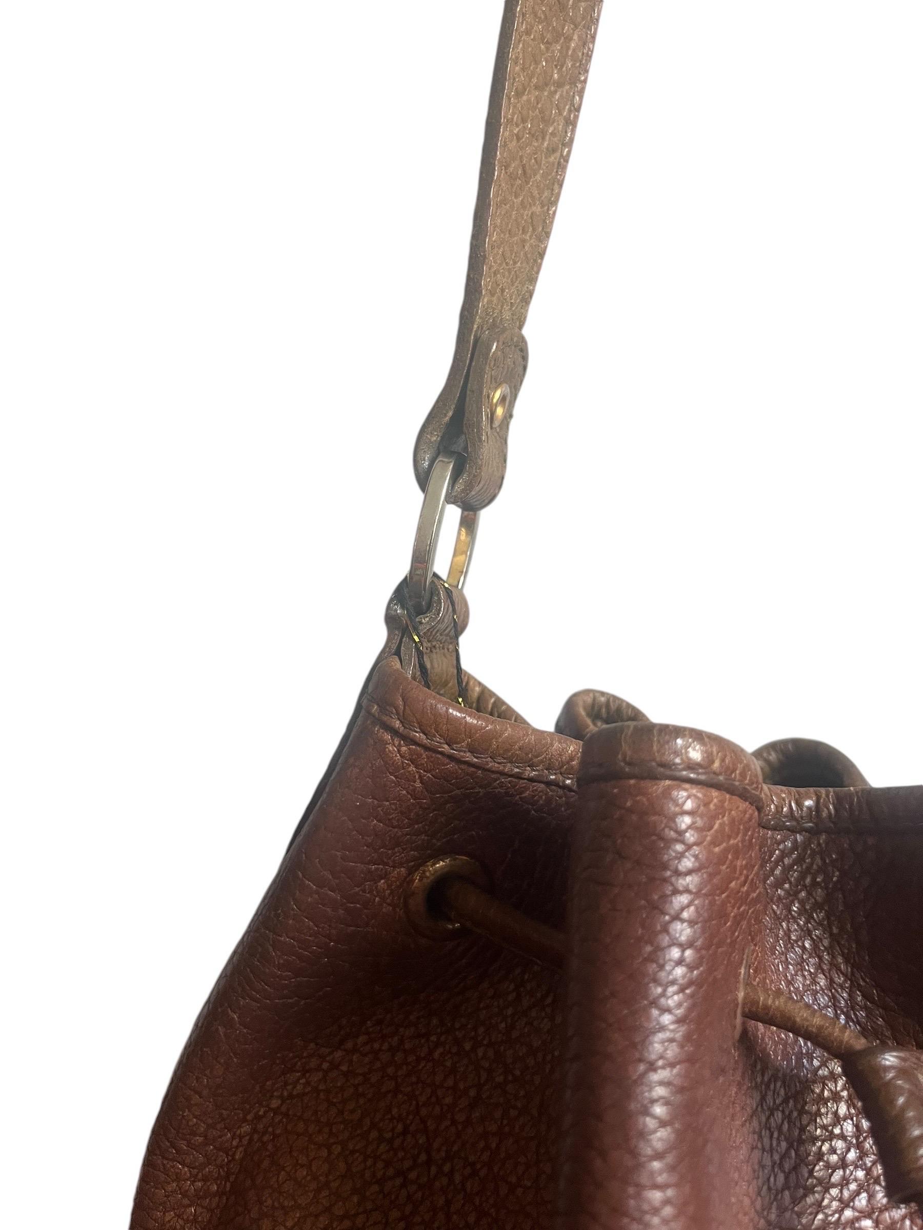 Longchamp Brown Grained Leather Bucket Shoulder Bag - France Vintage - Fashion For Sale 7