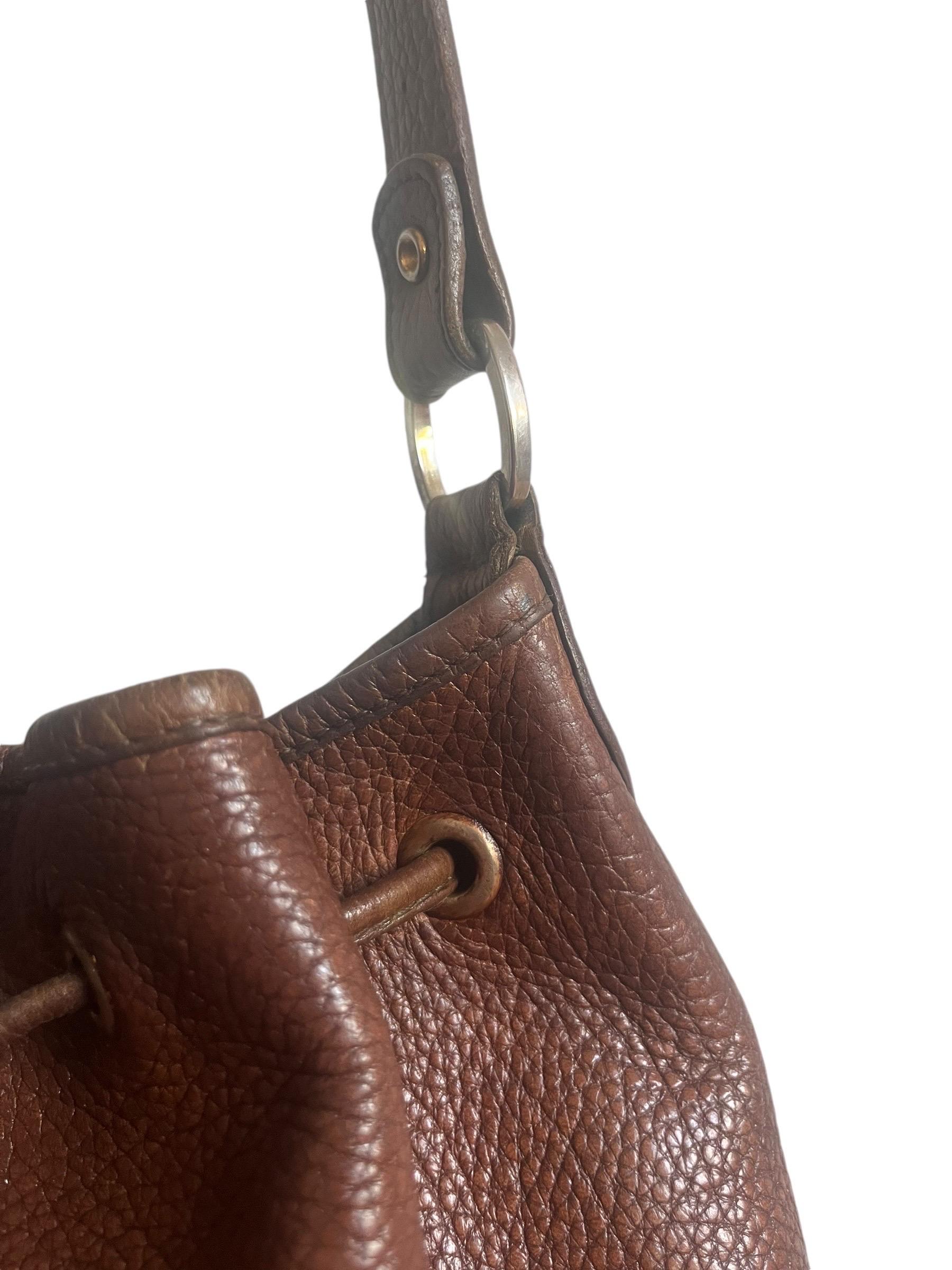 Longchamp Brown Grained Leather Bucket Shoulder Bag - France Vintage - Fashion For Sale 4