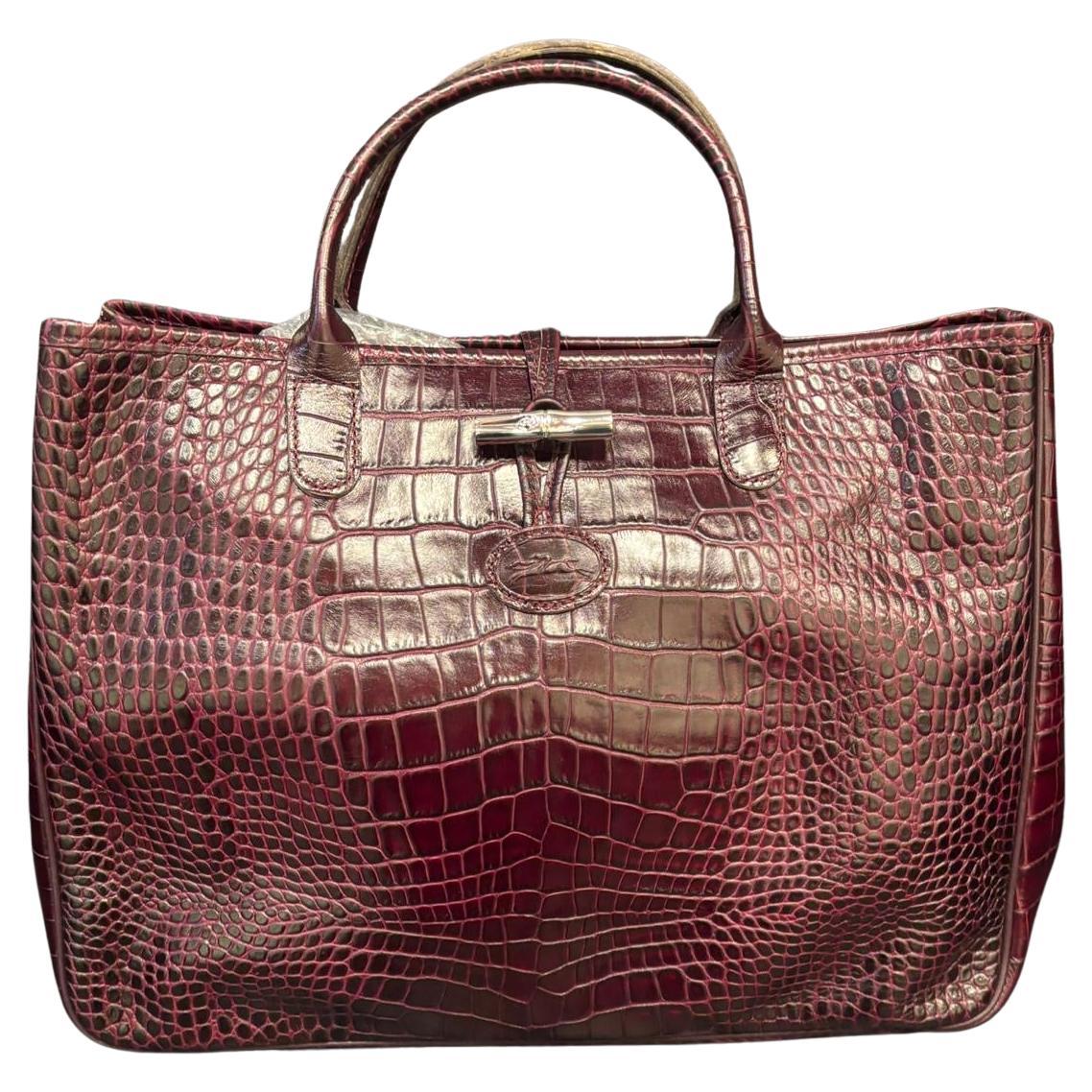 Longchamps Tote Roseau in rilievo in coccodrillo borgogna in vendita