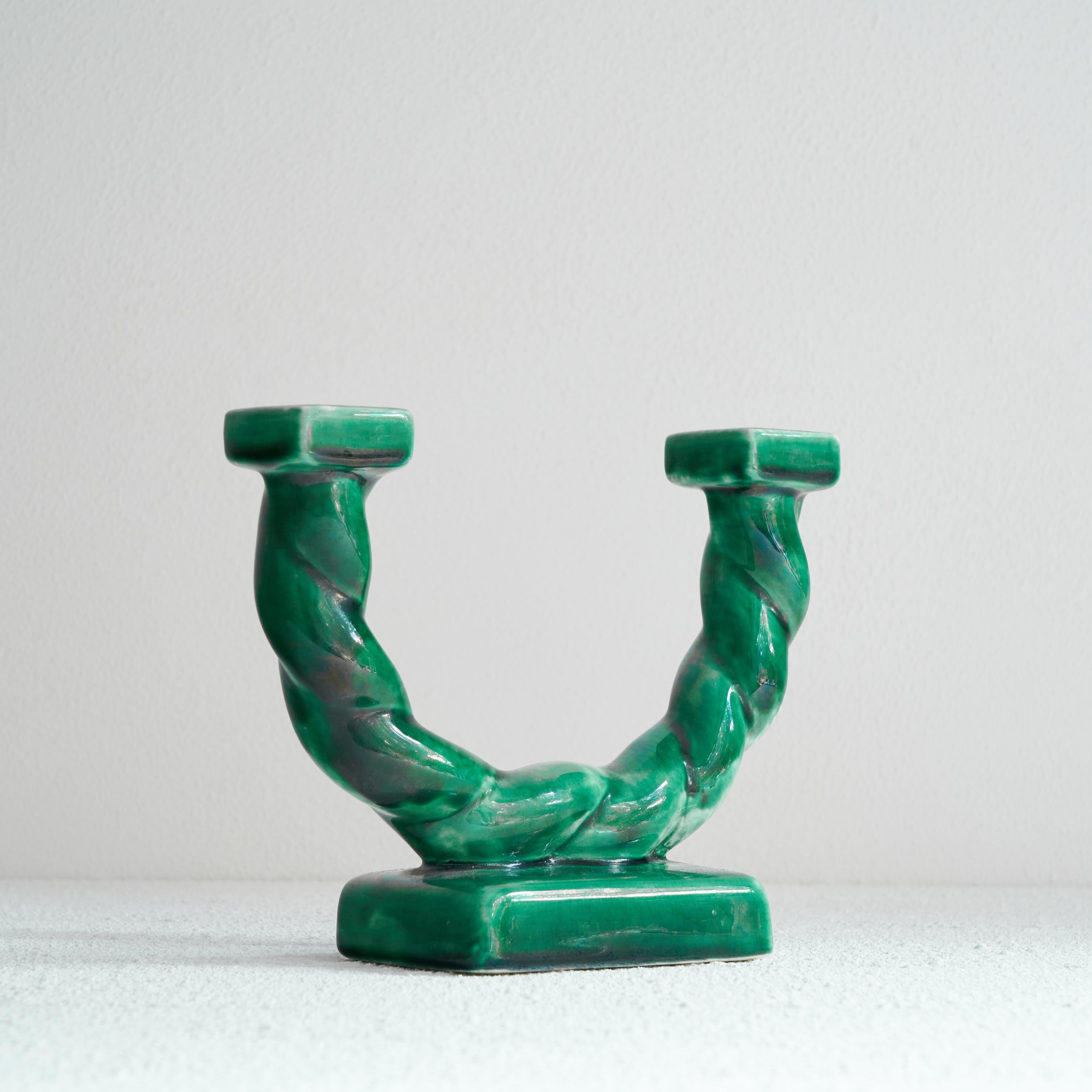 Elegant Green French Candle Holder, Longchamp, 1950s, France.

This green candle holder - or lamp base - by Longchamp France is a very stylish and decorative piece. Rich in style and color, this is a very distinct piece which will attract attention