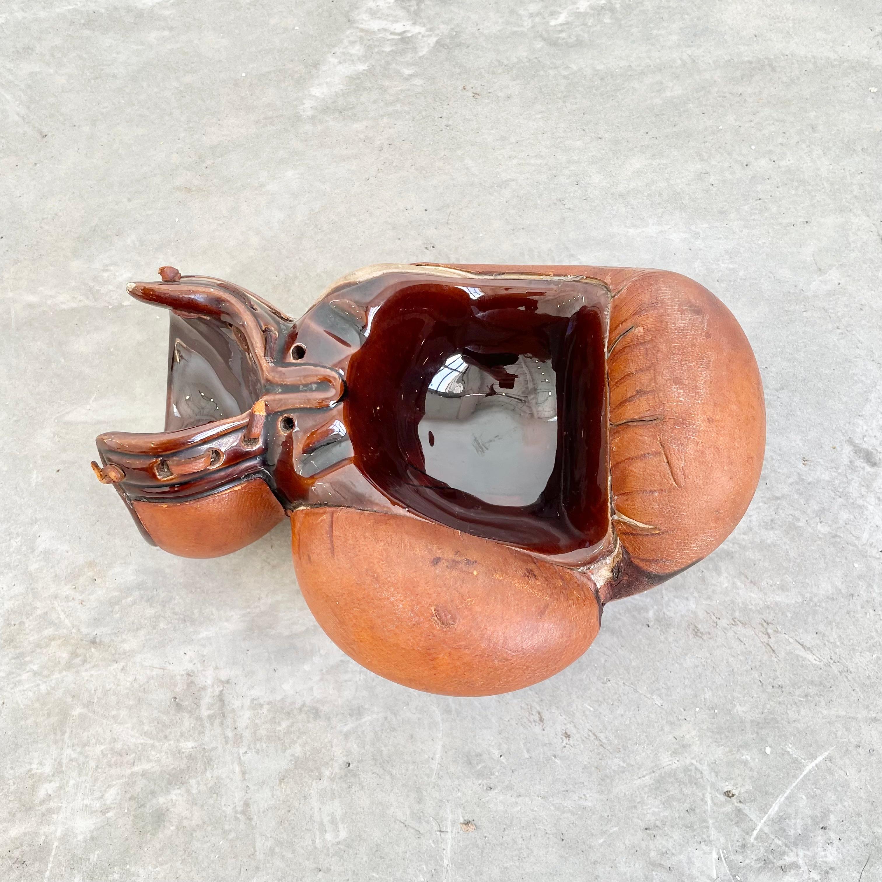 Mid-20th Century Longchamp Leather and Ceramic Boxing Glove Catchall, 1950s France For Sale