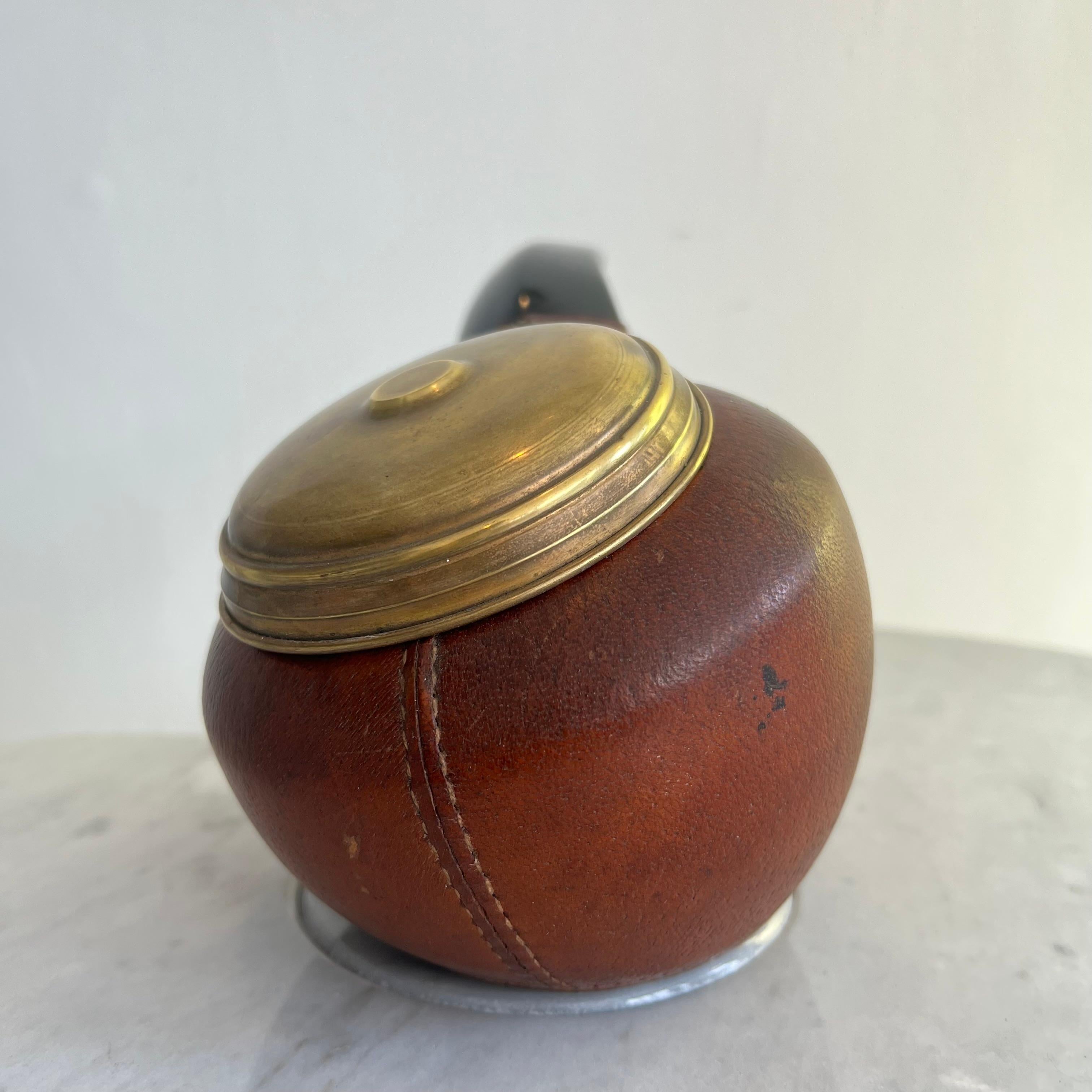 Longchamp Leather Pipe Cigarette Dispenser, 1960s France For Sale 1