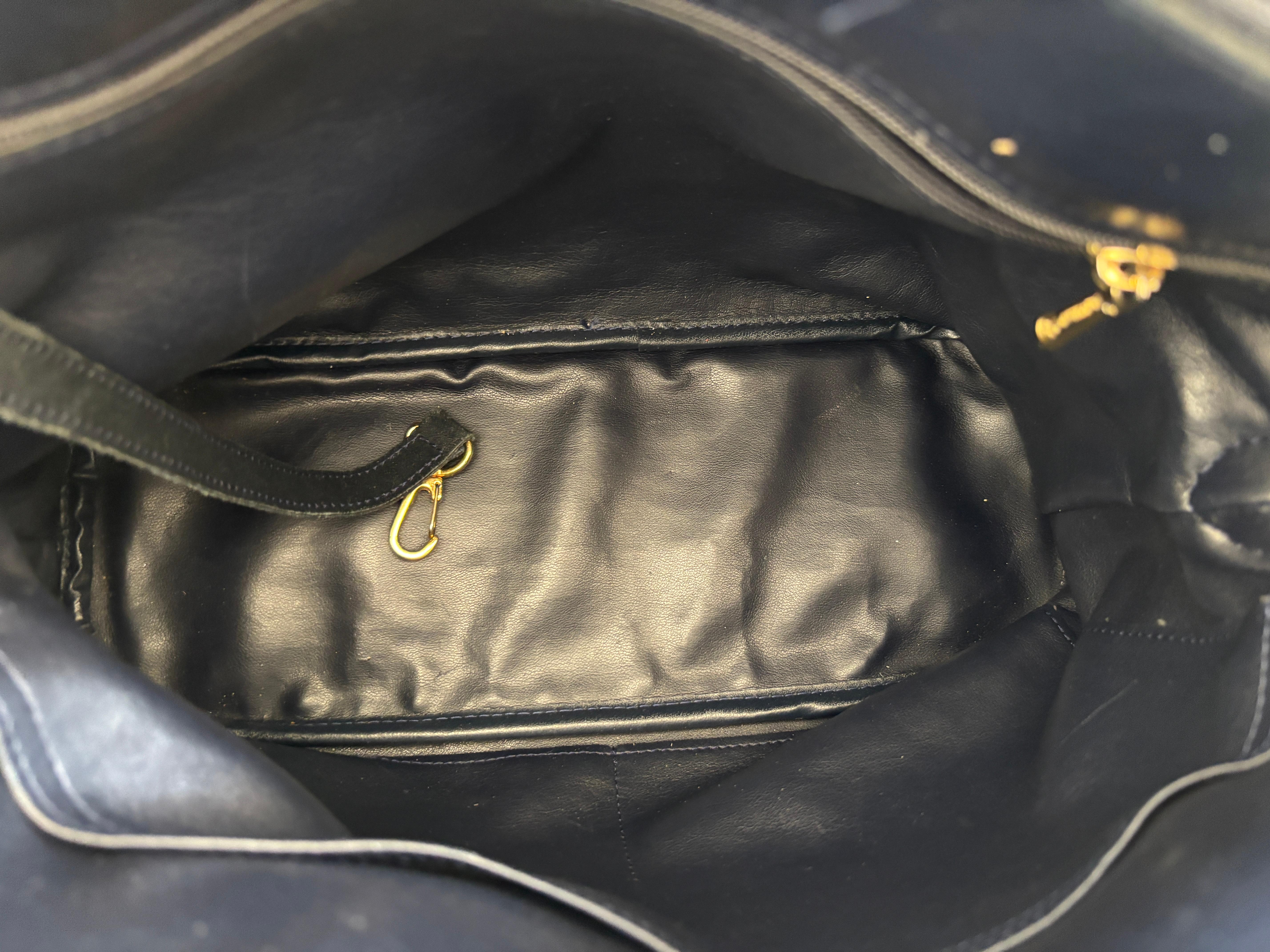 Longchamp Leder-Schulterhandtasche Made in France im Angebot 7
