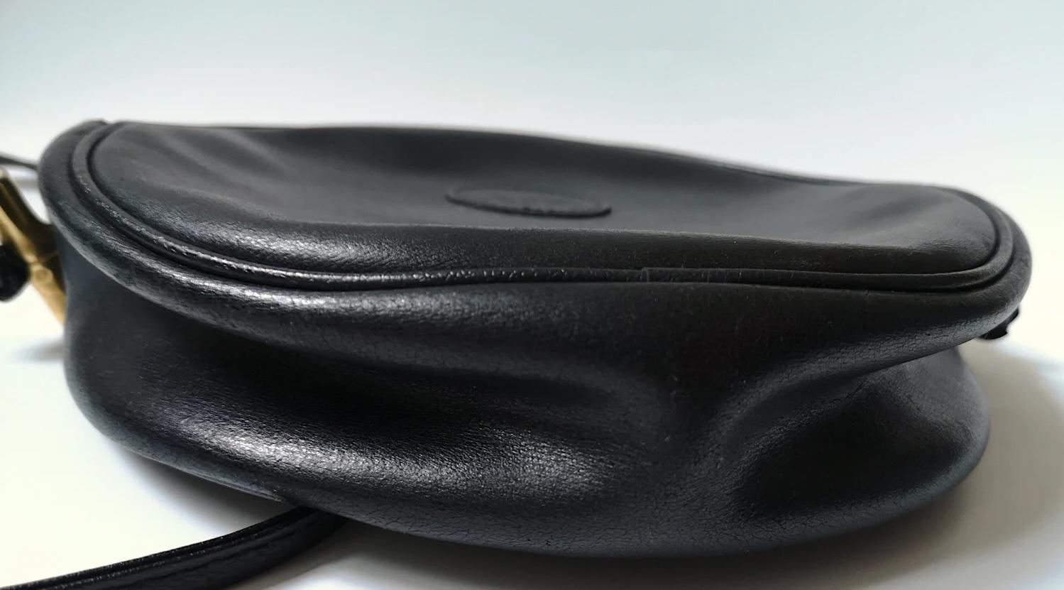 Longchamp Leder-Schulterhandtasche Made in France im Angebot 12
