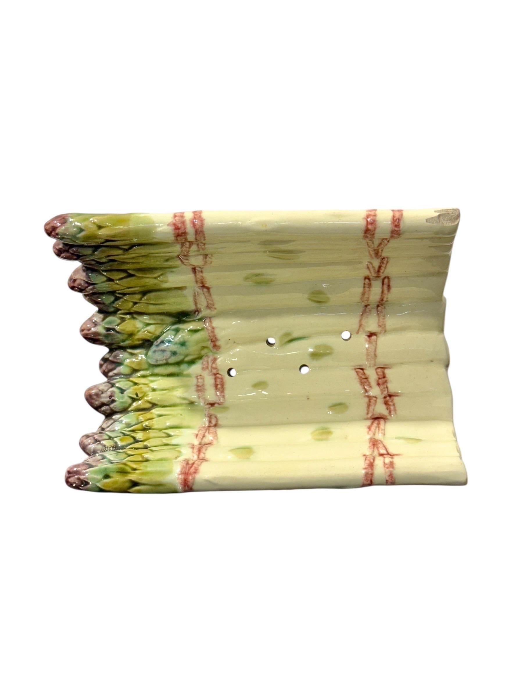 Serveur à asperges avec égouttoir en majolique de Longchamp, fin du 19e siècle en vente 8