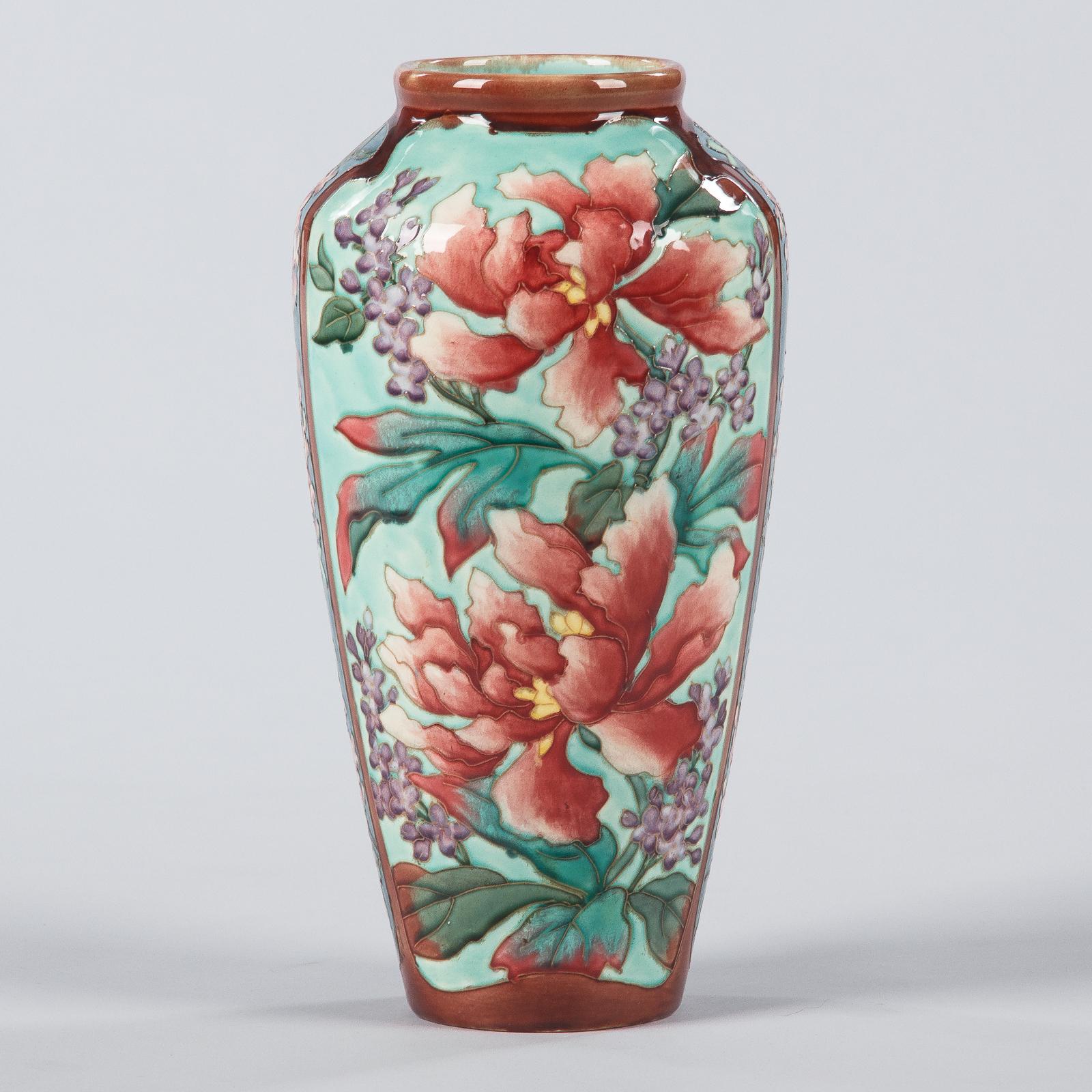 Longchamp Majolica Ceramic Vase, 1900s 4