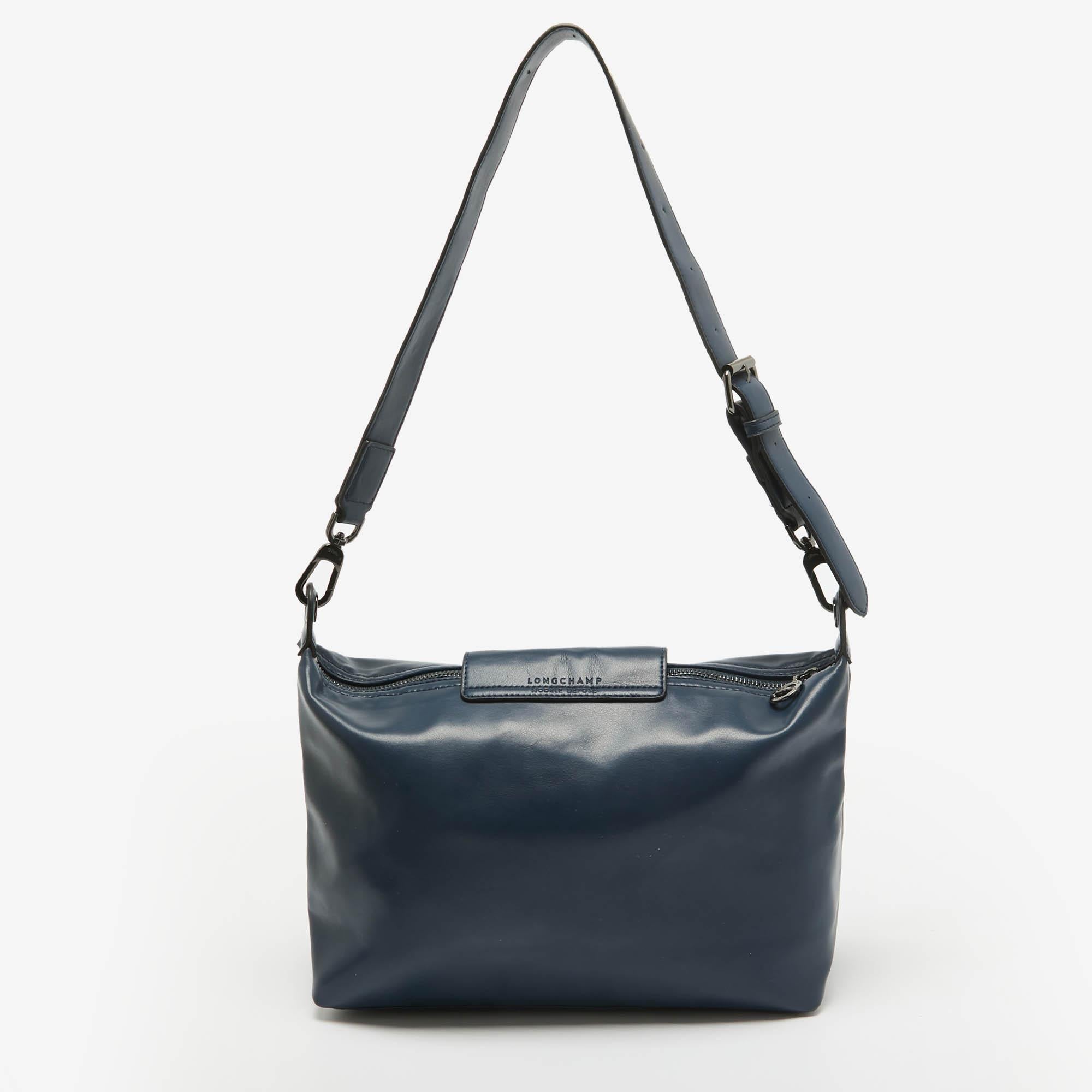 Longchamp Navy Blue Leather Le Pliage Xtra Shoulder Bag In Good Condition In Dubai, Al Qouz 2